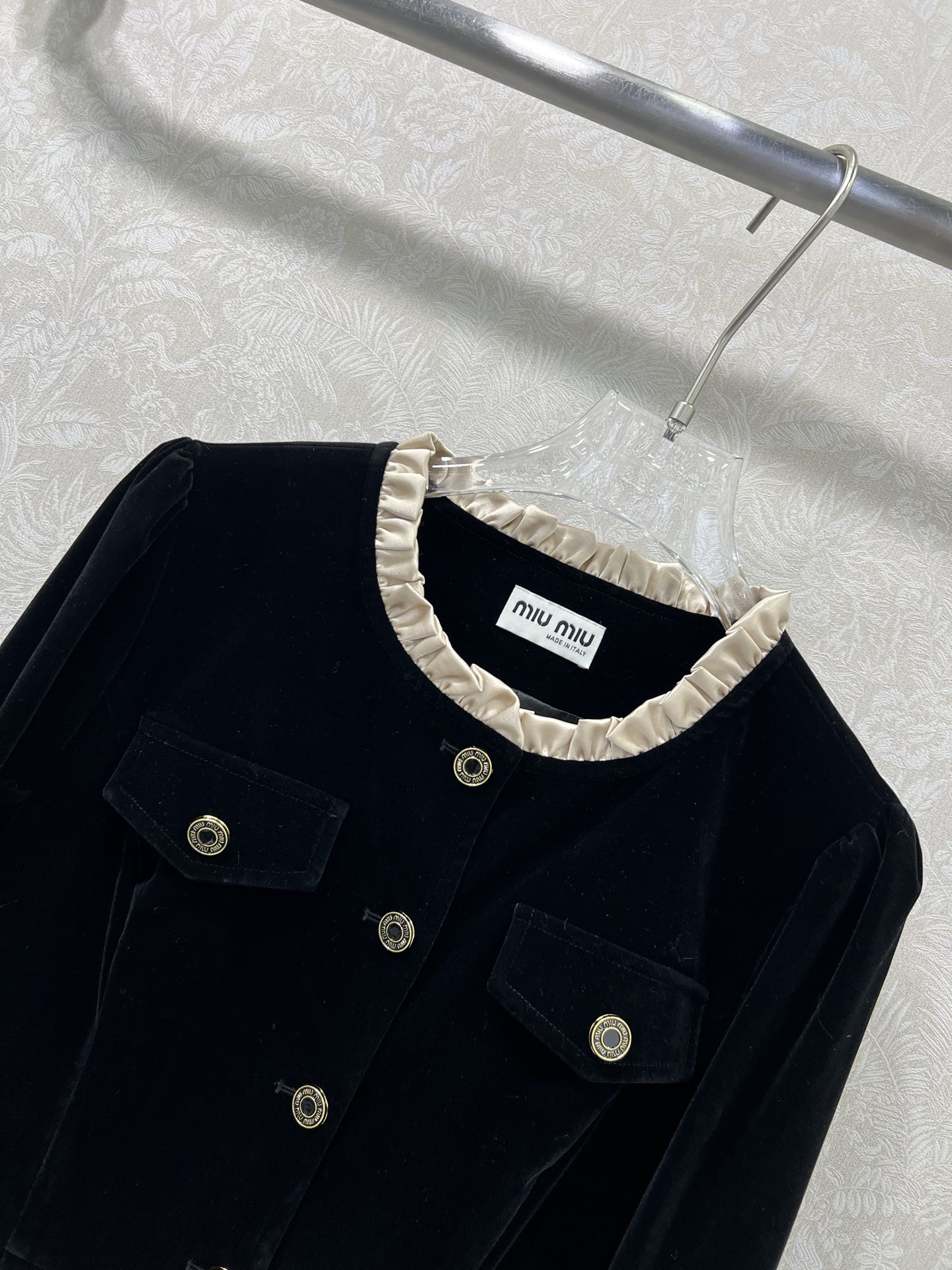 🔥🔥 CELIN*25新款圆领花束领丝绒连衣裙定制凯旋门五金 超赞的小黑裙推荐 复古显气质又充满少女感 