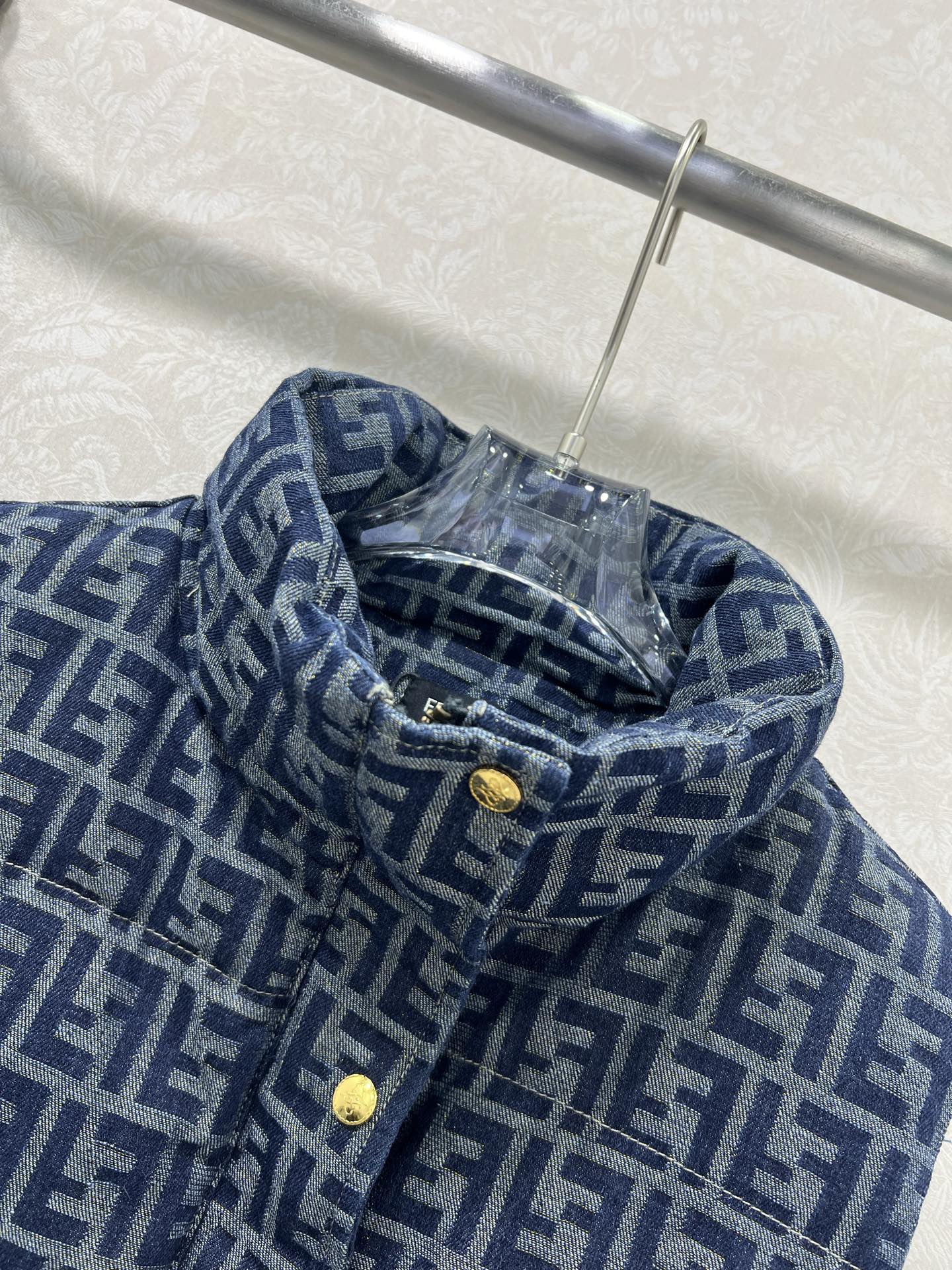 🔥🔥FEND*25新款牛仔羽绒马甲 90白鸭绒 丹宁牛仔系列立领羽绒马甲 双F牛仔提花面料 定制五金 打