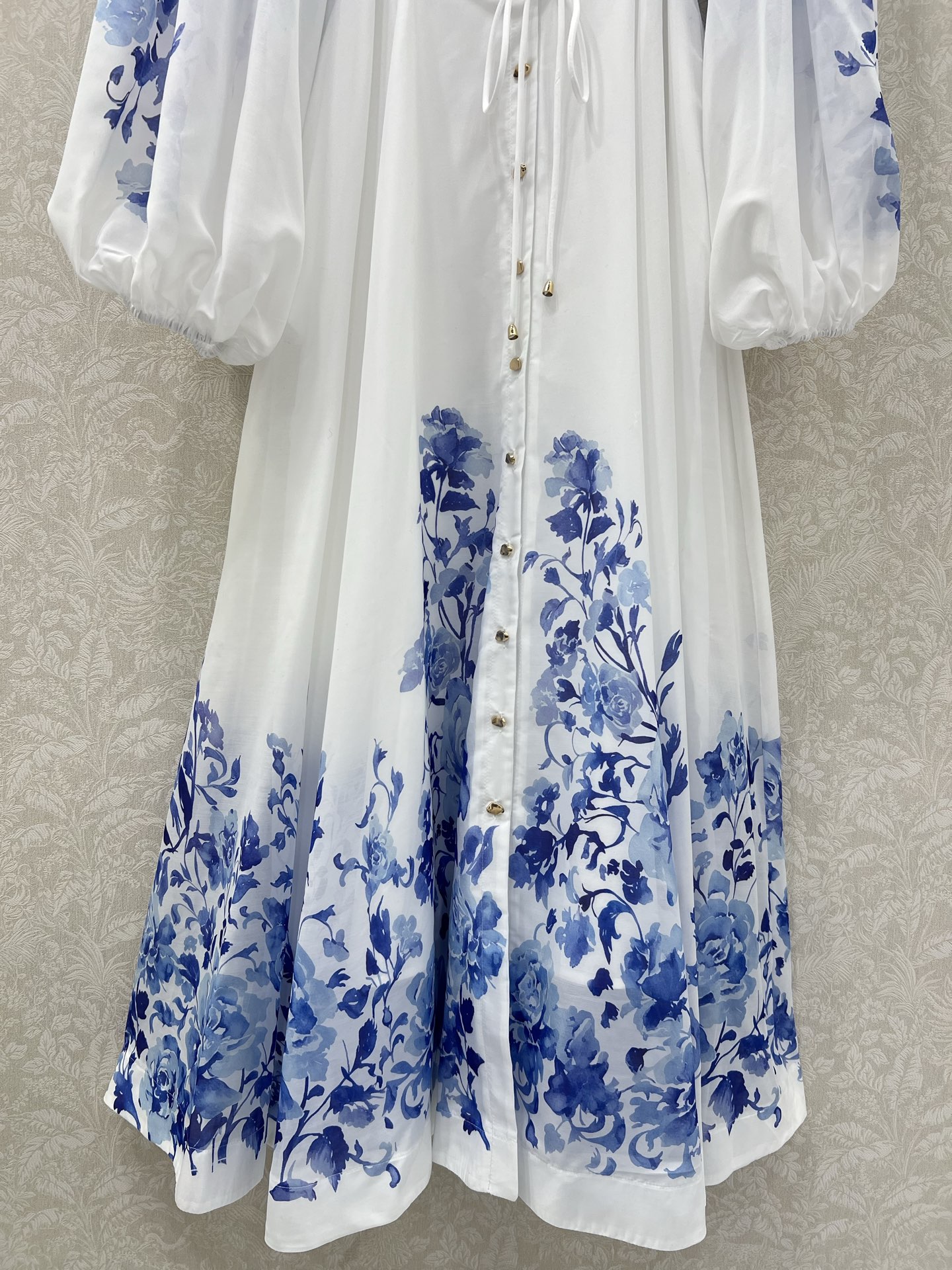 🔥🔥Zimmerman*兹/默曼 25新款青花瓷印花长款连衣裙 立领和灯笼袖设计 前襟单排定制花朵扣设计