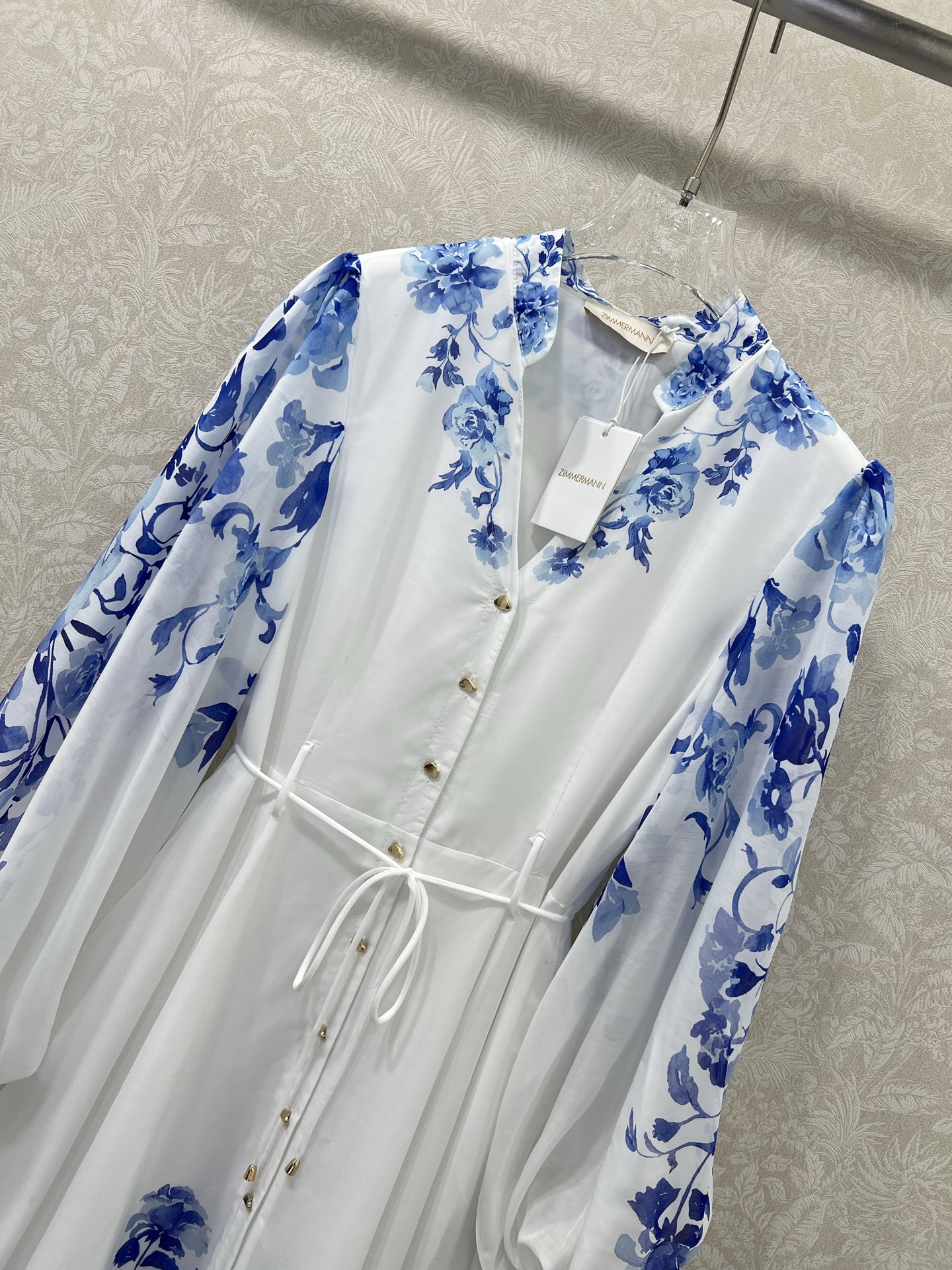 🔥🔥Zimmerman*兹/默曼 25新款青花瓷印花长款连衣裙 立领和灯笼袖设计 前襟单排定制花朵扣设计