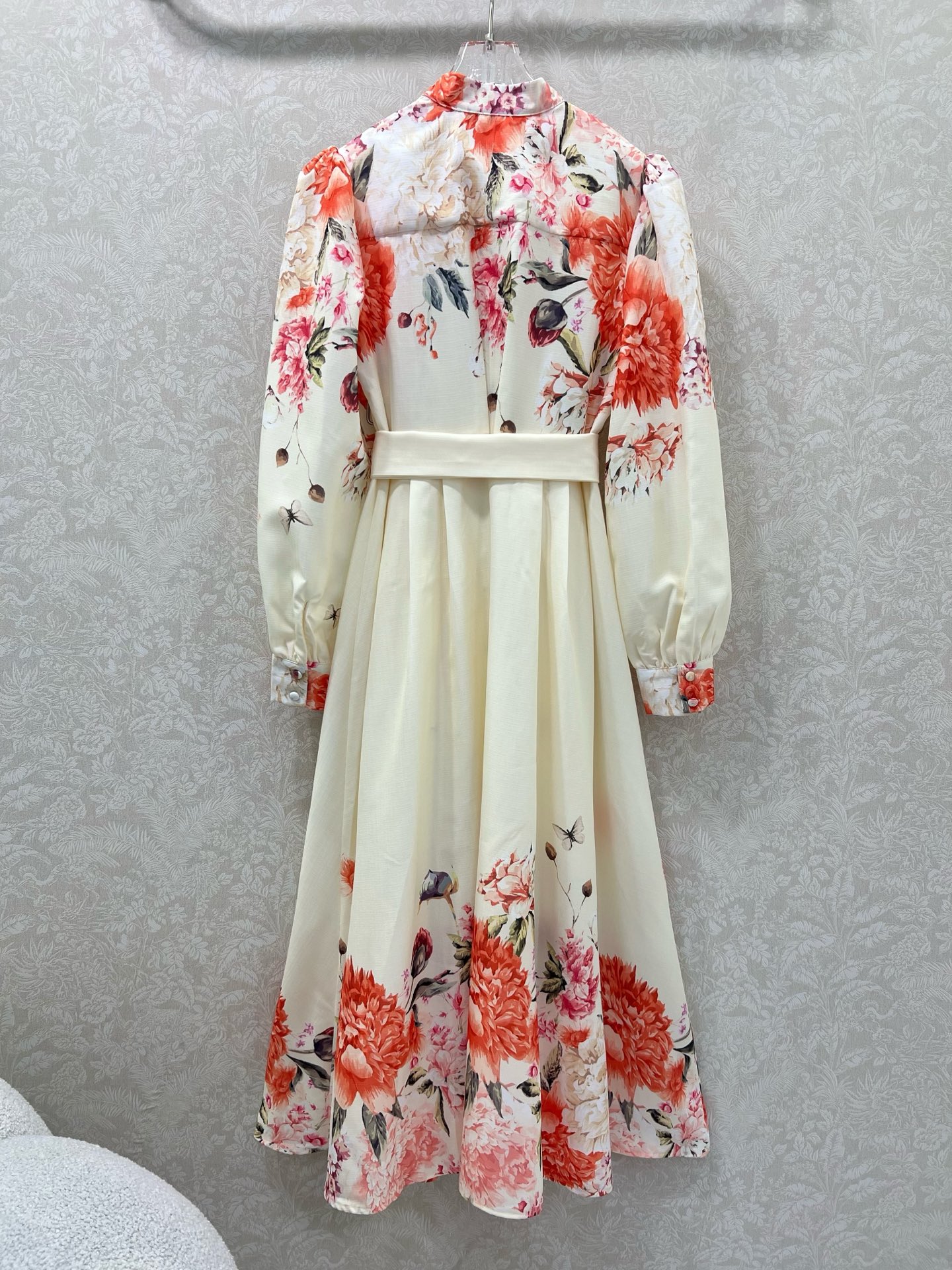 🔥🔥Zimmerman*兹/默曼 25新款牡丹花朵印花连衣裙、时尚立领半扣搭配本布立体腰带 腰身褶皱勾勒