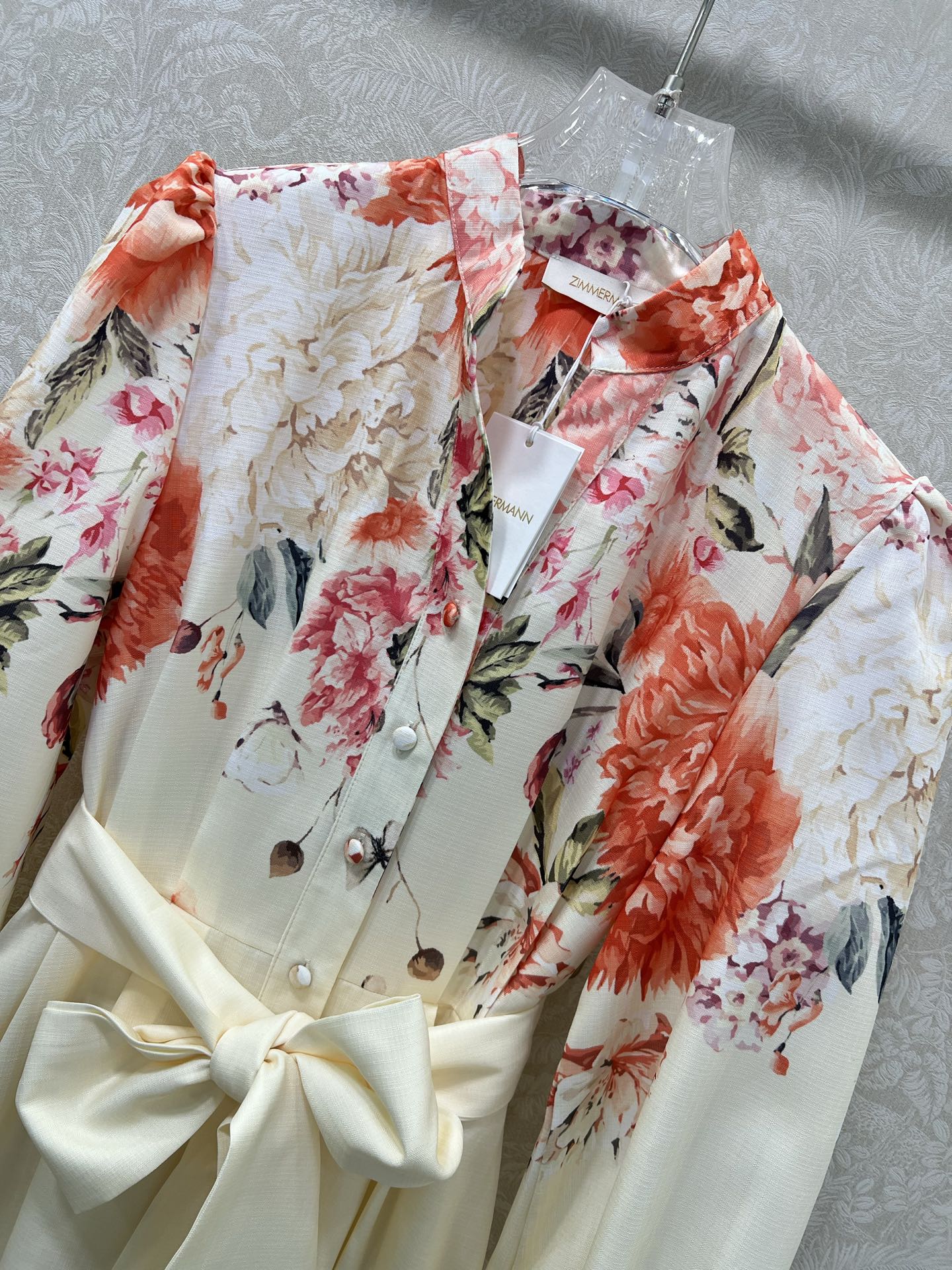 🔥🔥Zimmerman*兹/默曼 25新款牡丹花朵印花连衣裙、时尚立领半扣搭配本布立体腰带 腰身褶皱勾勒