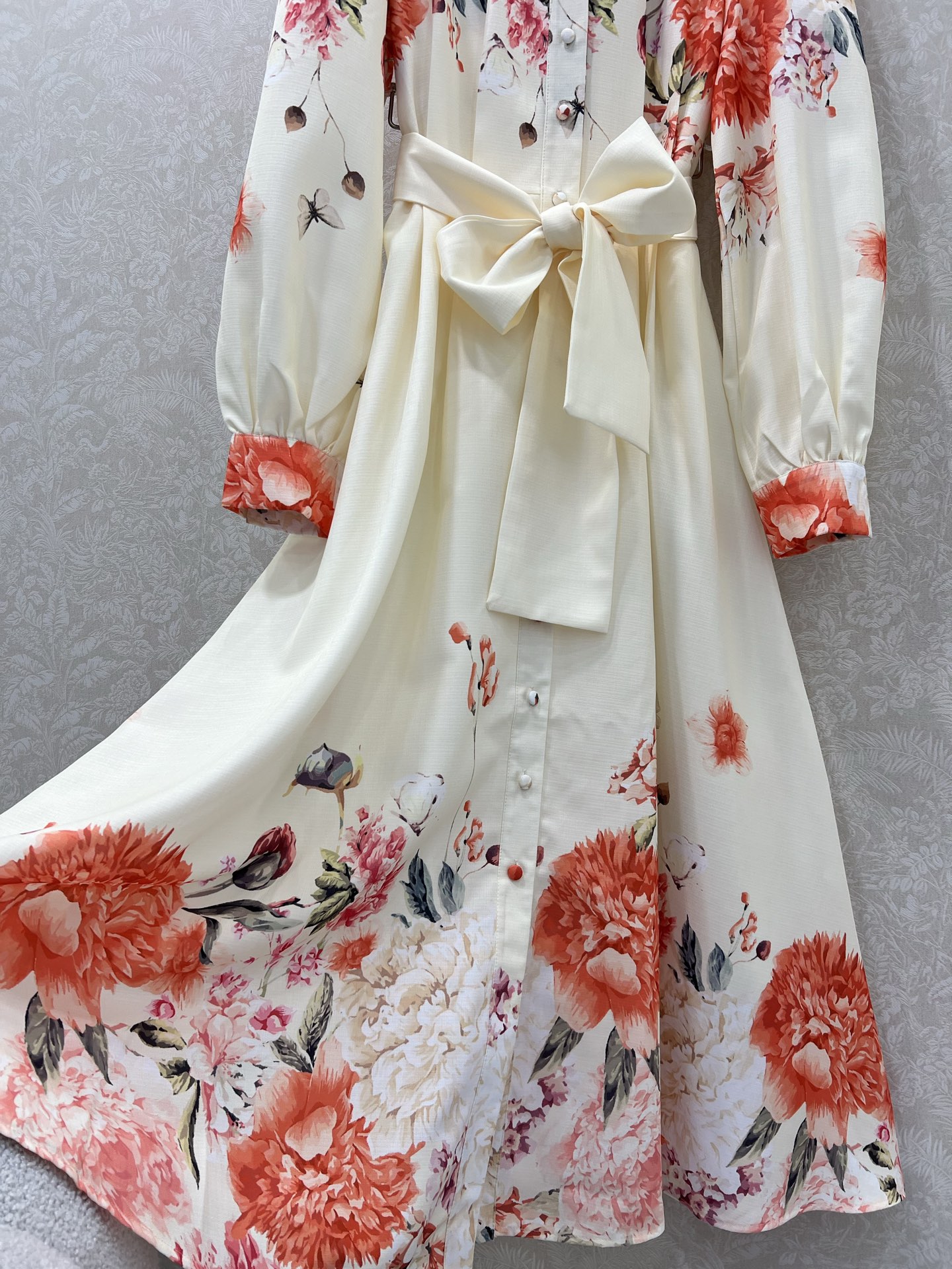 🔥🔥Zimmerman*兹/默曼 25新款牡丹花朵印花连衣裙、时尚立领半扣搭配本布立体腰带 腰身褶皱勾勒