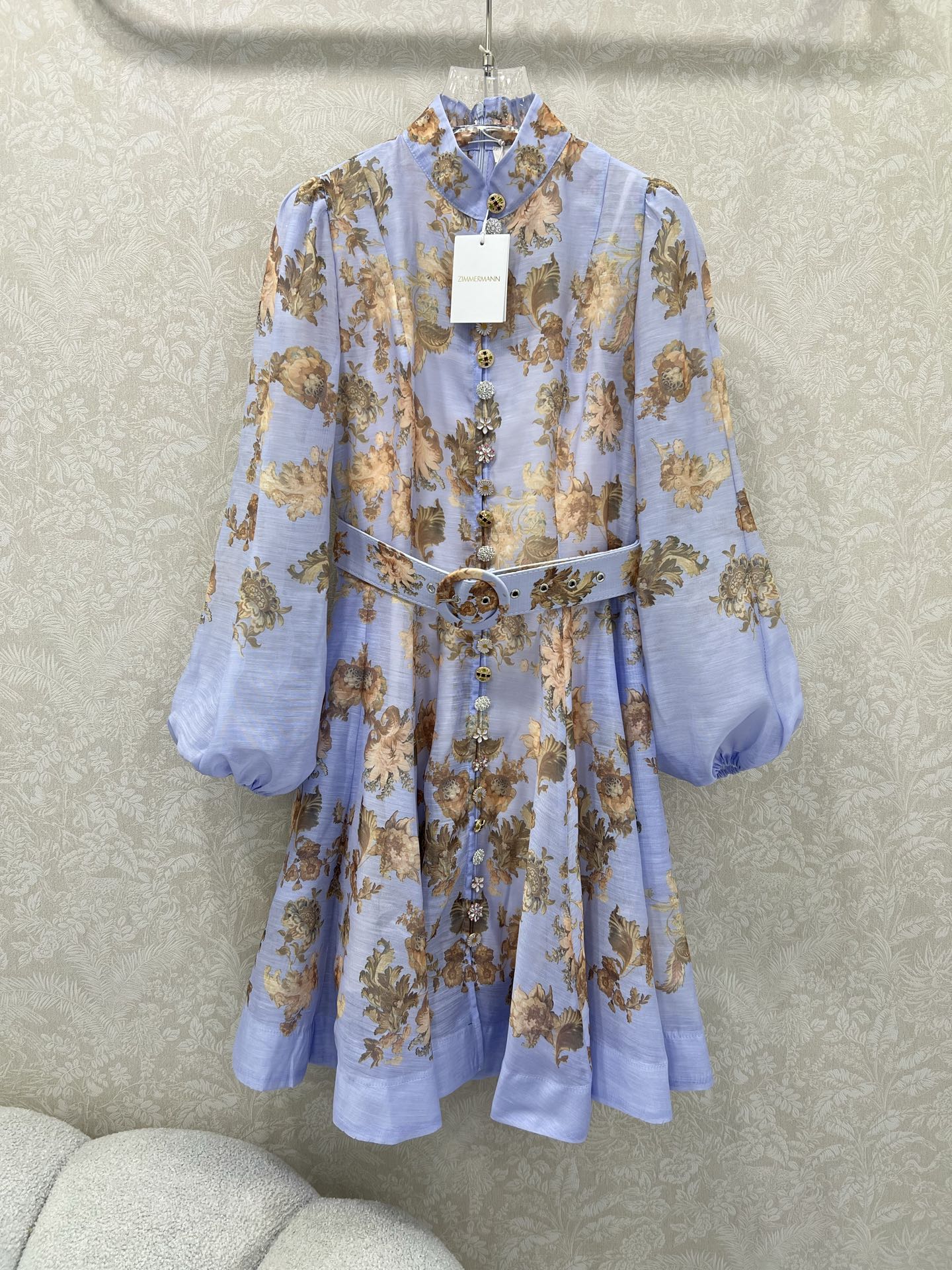 🔥🔥Zimmerman*兹/默曼 25新出紫色花色立领短款连衣裙 小立领和灯笼袖设计 前襟定制多宝花样五