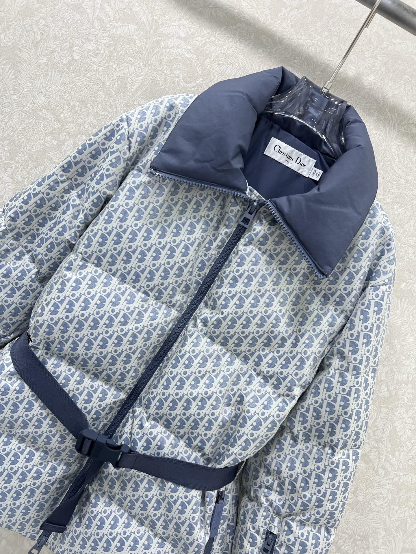 🔥🔥DIO* D家25秋冬新款羽绒服！全新版本升级面料‼️腰裙设计 CD滑雪系列！本季必入代购爆款！原版