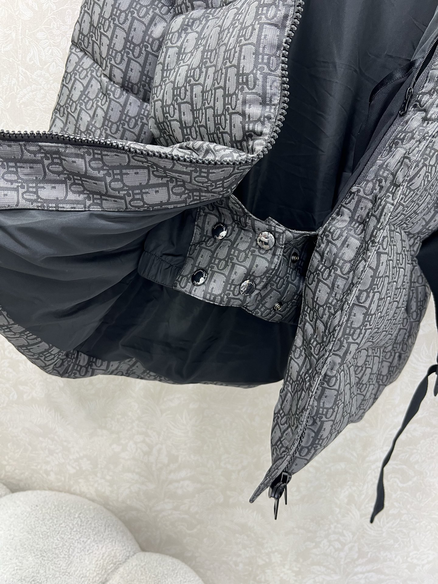 🔥🔥DIO* D家25秋冬新款羽绒服！全新版本升级面料‼️腰裙设计 CD滑雪系列！本季必入代购爆款！原版