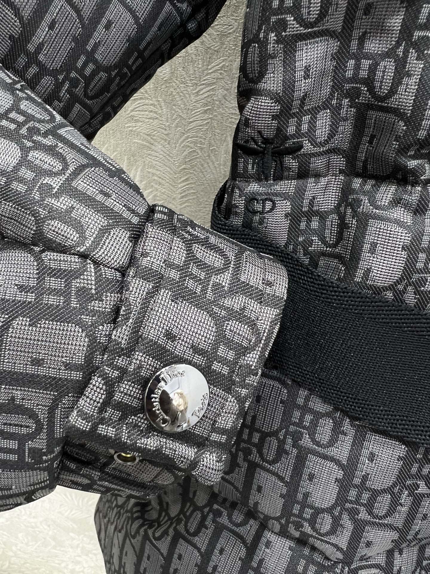 🔥🔥DIO* D家25秋冬新款羽绒服！全新版本升级面料‼️腰裙设计 CD滑雪系列！本季必入代购爆款！原版