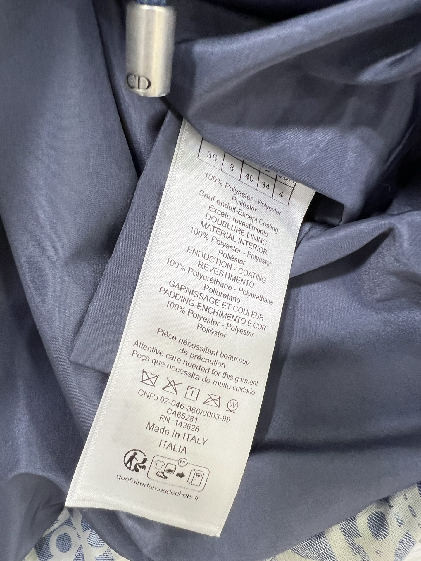 🔥🔥DIO*25秋冬新款 D字母提花连帽羽绒服 全新版本升级面料‼️经典老花提花面料+小蜜蜂刺绣 品牌感