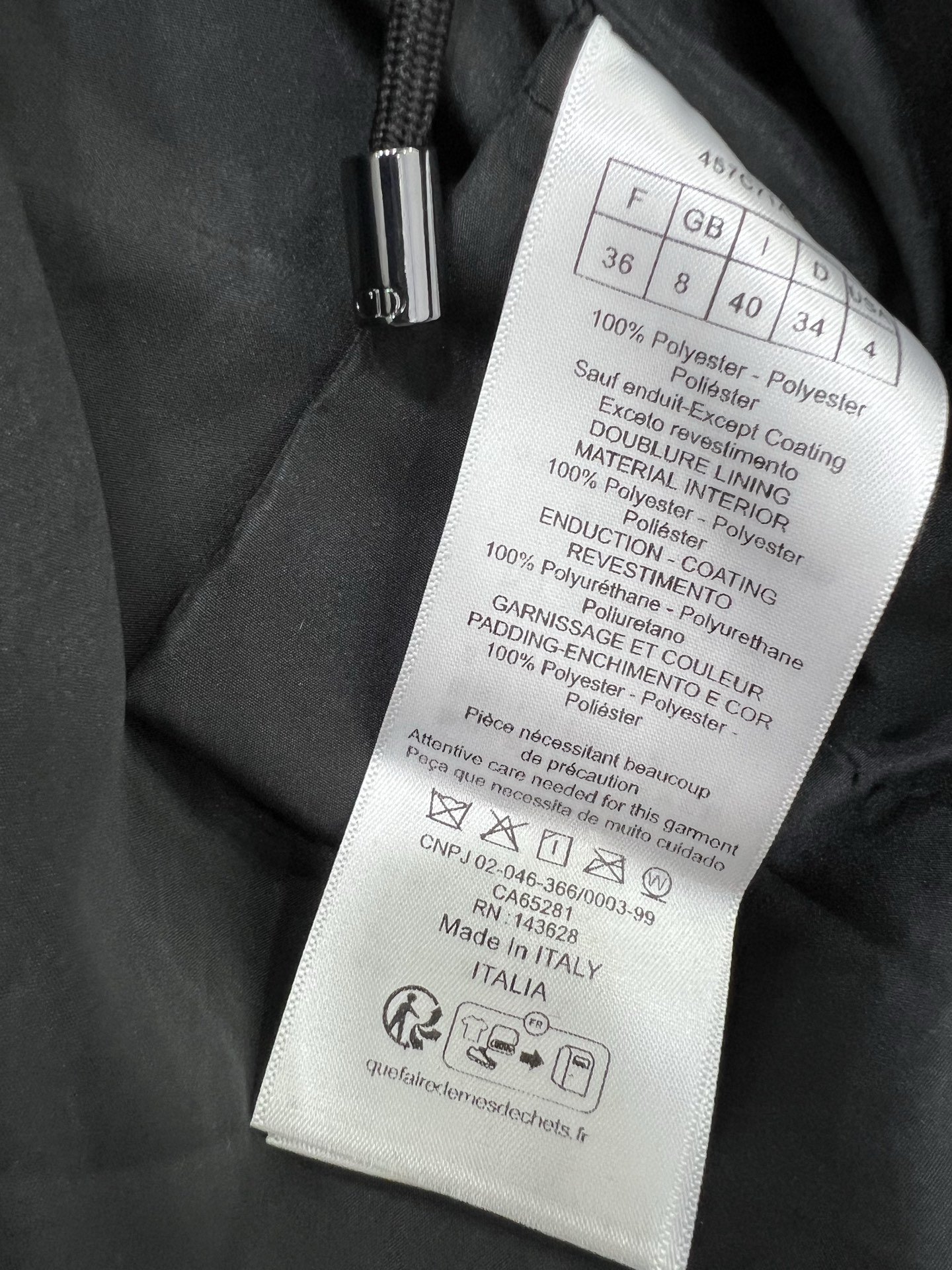 🔥🔥DIO*25秋冬新款 D字母提花连帽羽绒服 全新版本升级面料‼️经典老花提花面料+小蜜蜂刺绣 品牌感