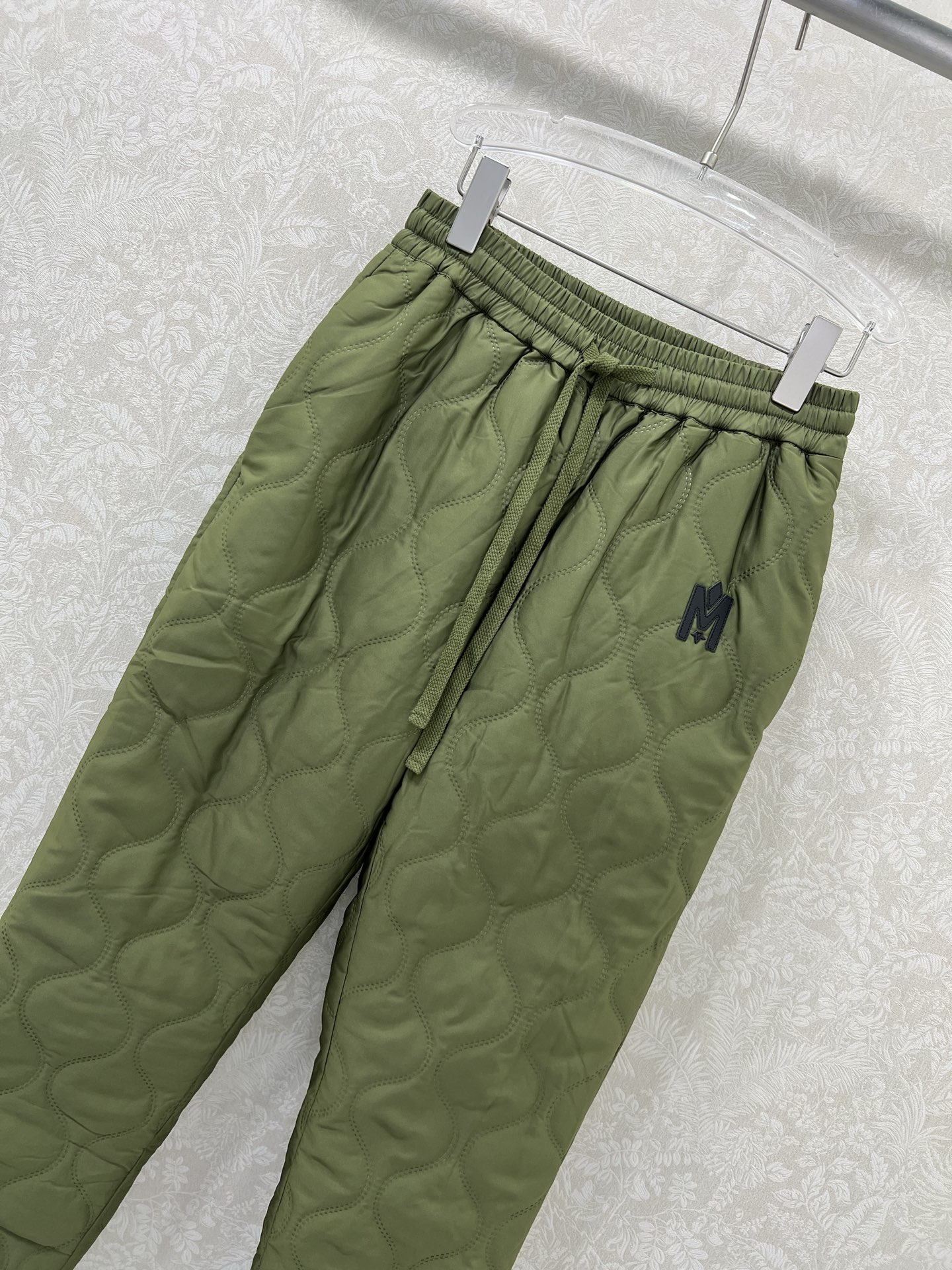 🔥🔥MACKAGE 迈凯奇 25新款双面穿束脚羽绒裤烫印绗缝保暖度爆棚的羽绒裤 两侧口袋定制五金 关键是