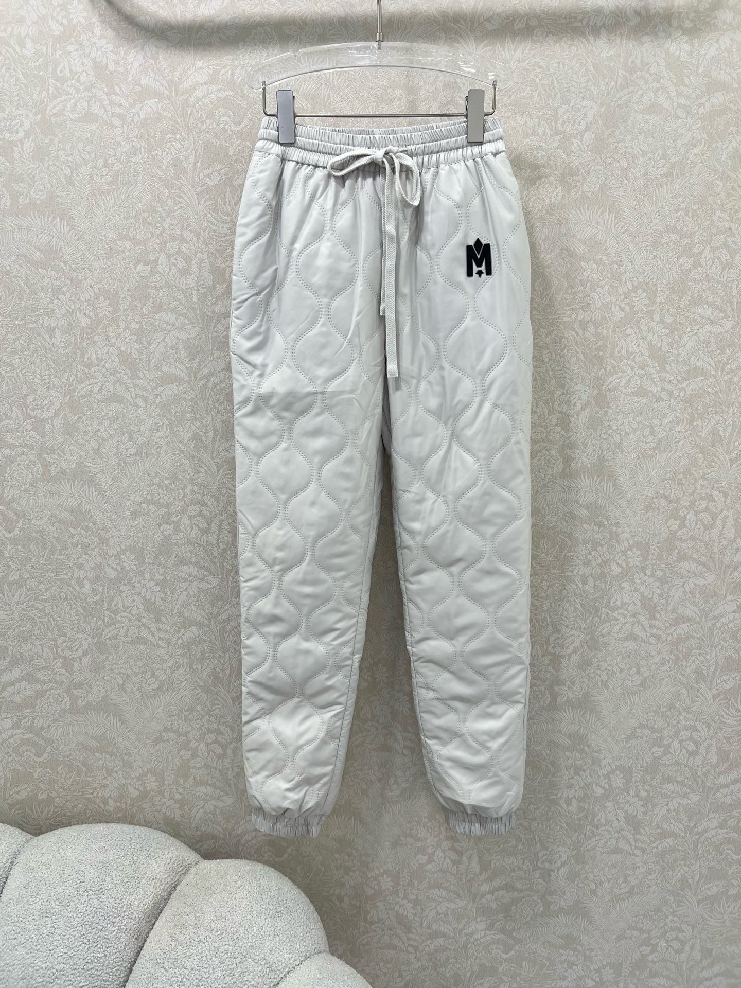 🔥🔥MACKAGE 迈凯奇 25新款双面穿束脚羽绒裤烫印绗缝保暖度爆棚的羽绒裤 两侧口袋定制五金 关键是