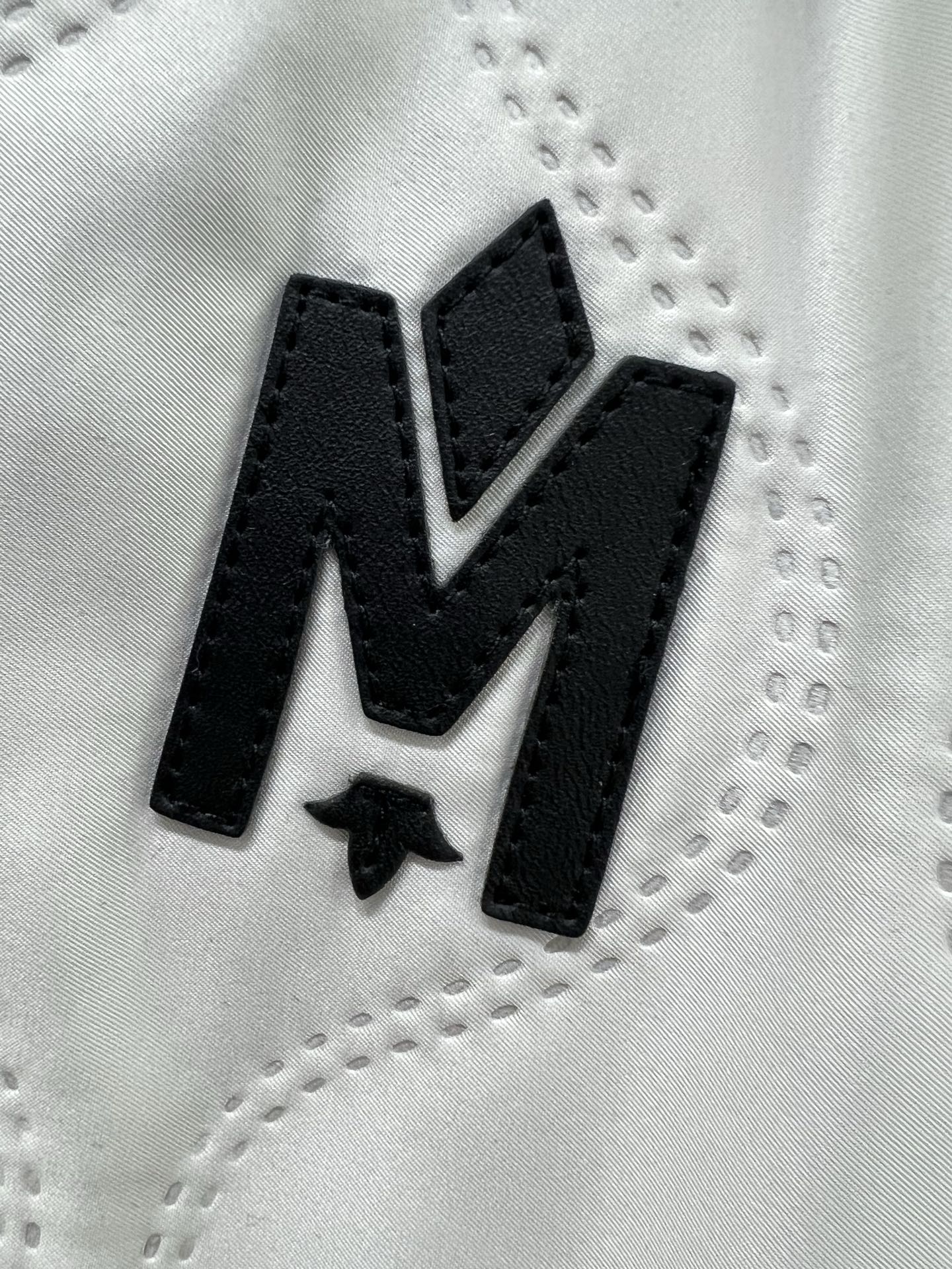 🔥🔥MACKAGE 迈凯奇 25新款双面穿束脚羽绒裤烫印绗缝保暖度爆棚的羽绒裤 两侧口袋定制五金 关键是