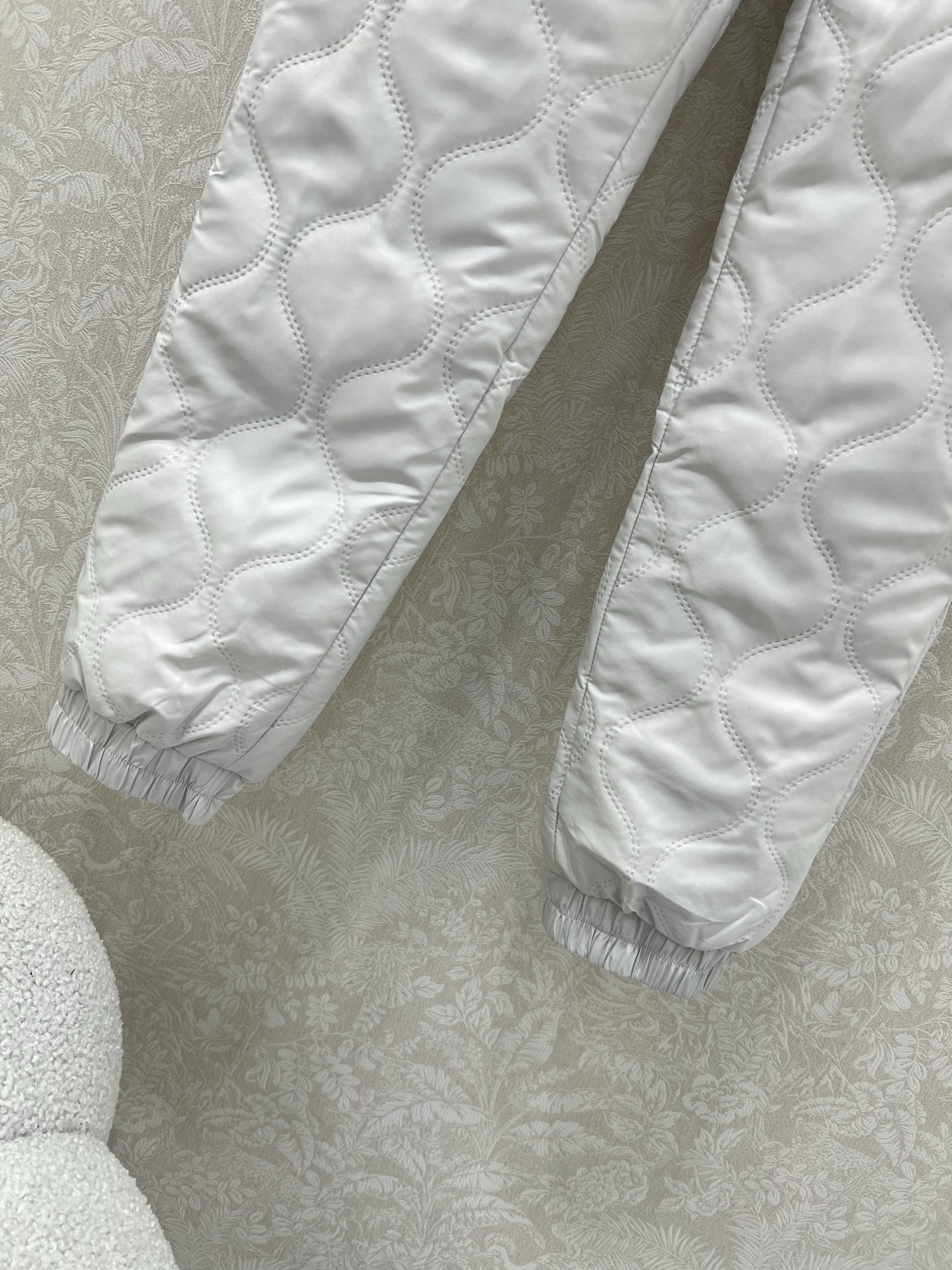 🔥🔥MACKAGE 迈凯奇 25新款双面穿束脚羽绒裤烫印绗缝保暖度爆棚的羽绒裤 两侧口袋定制五金 关键是