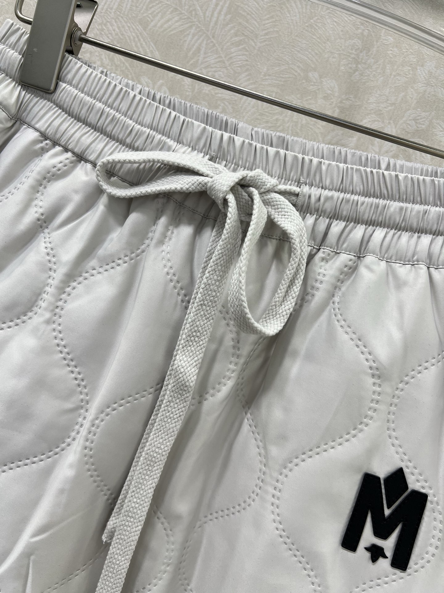 🔥🔥MACKAGE 迈凯奇 25新款双面穿束脚羽绒裤烫印绗缝保暖度爆棚的羽绒裤 两侧口袋定制五金 关键是