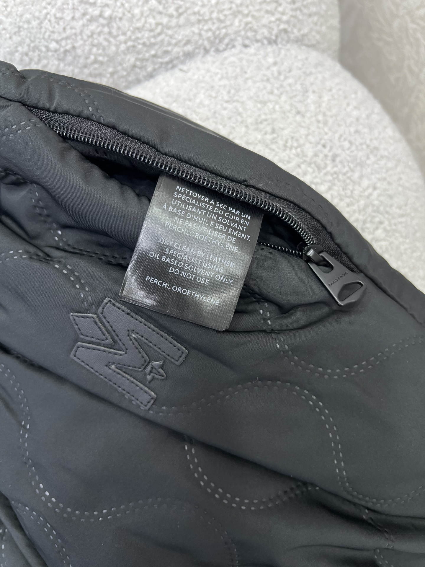 🔥🔥MACKAGE 迈凯奇 25新款束脚羽绒裤烫印绗缝保暖度爆棚的羽绒裤 两侧口袋定制五金 关键是版型超