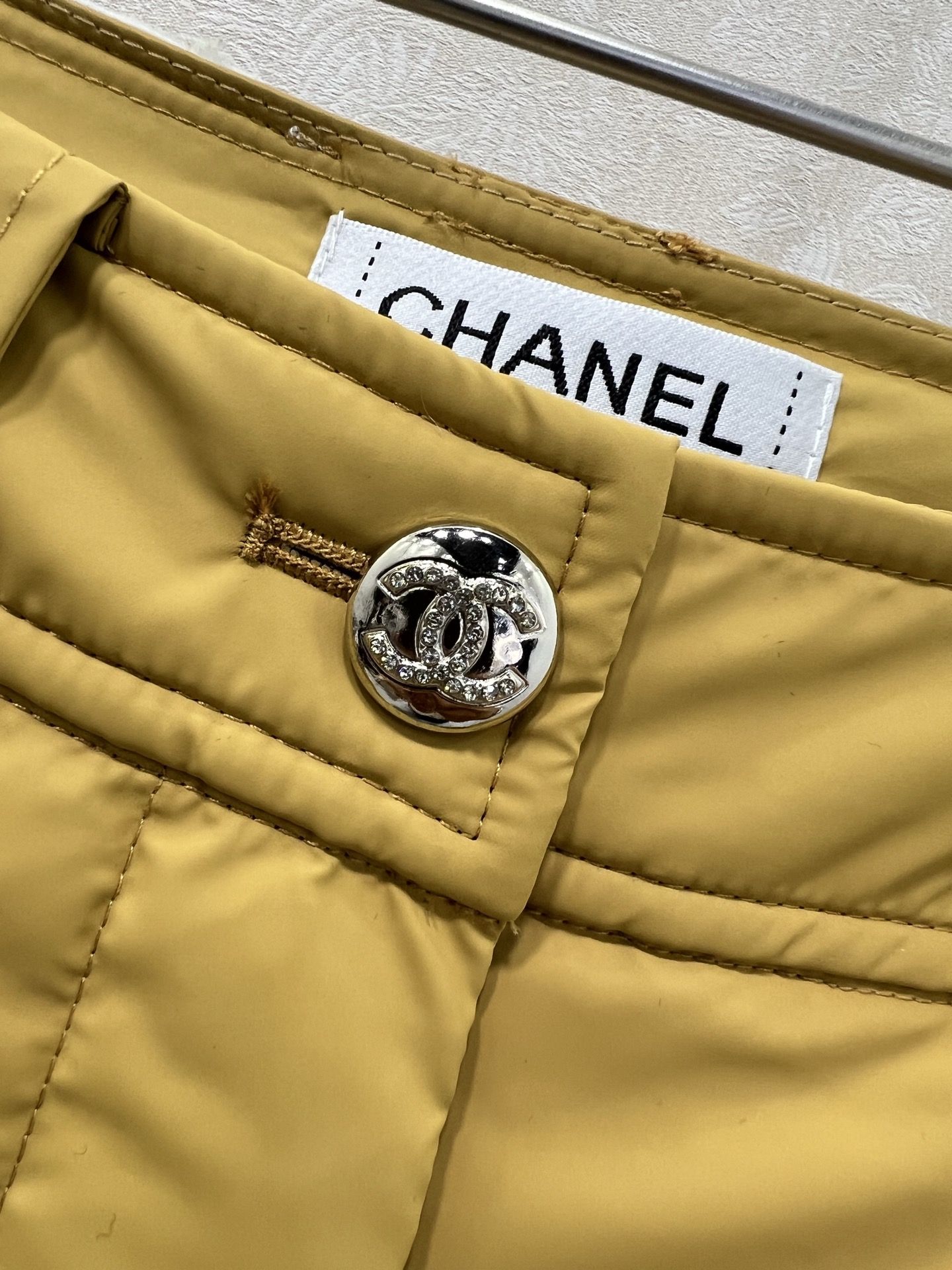 🔥🔥Chan*l 25秋冬新款coco滑雪系列！保暖度爆棚的运动休闲羽绒裤，定制五金 菱格压线口袋。后腰