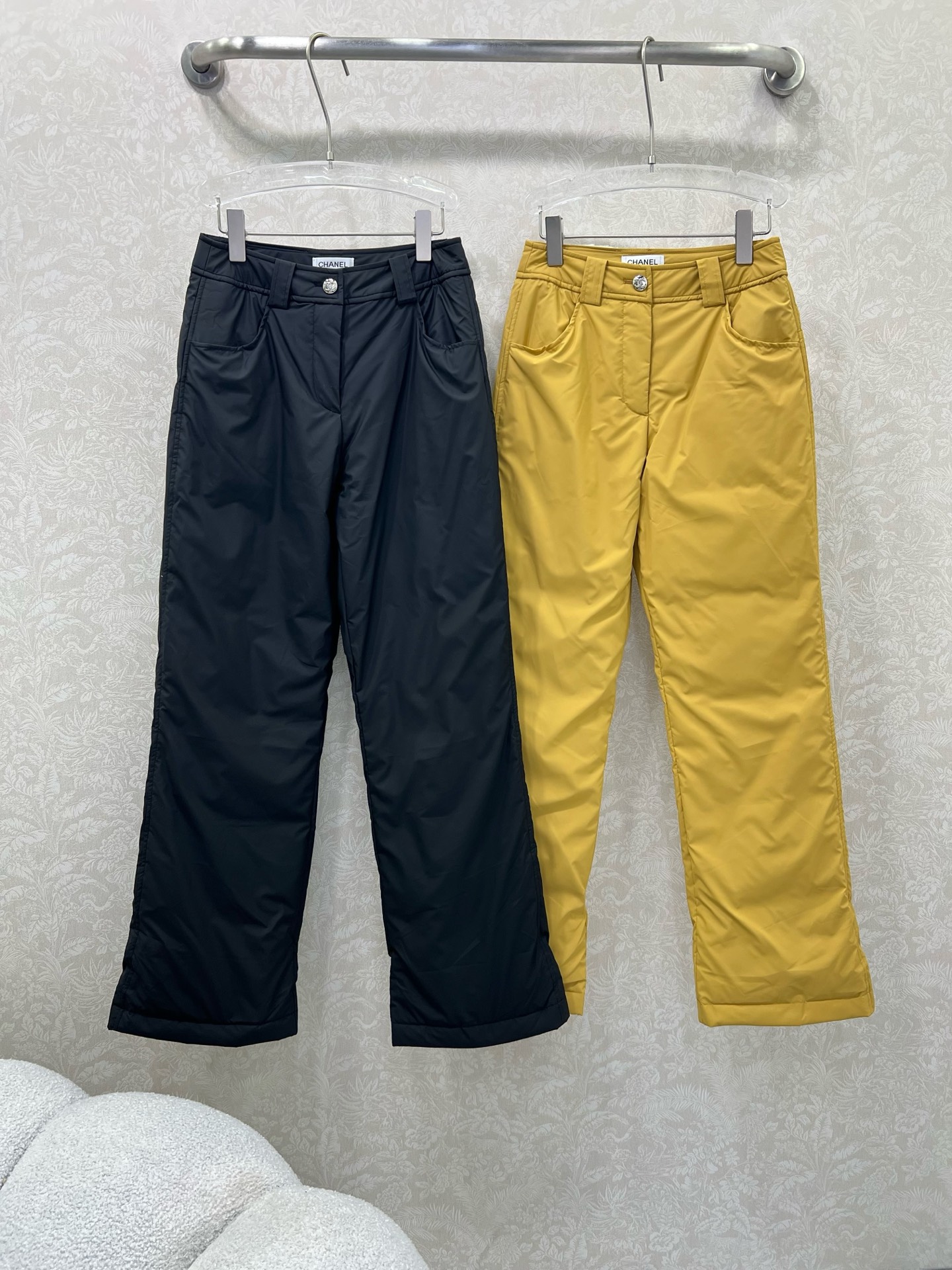 🔥🔥Chan*l 25秋冬新款coco滑雪系列！保暖度爆棚的运动休闲羽绒裤，定制五金 菱格压线口袋。后腰
