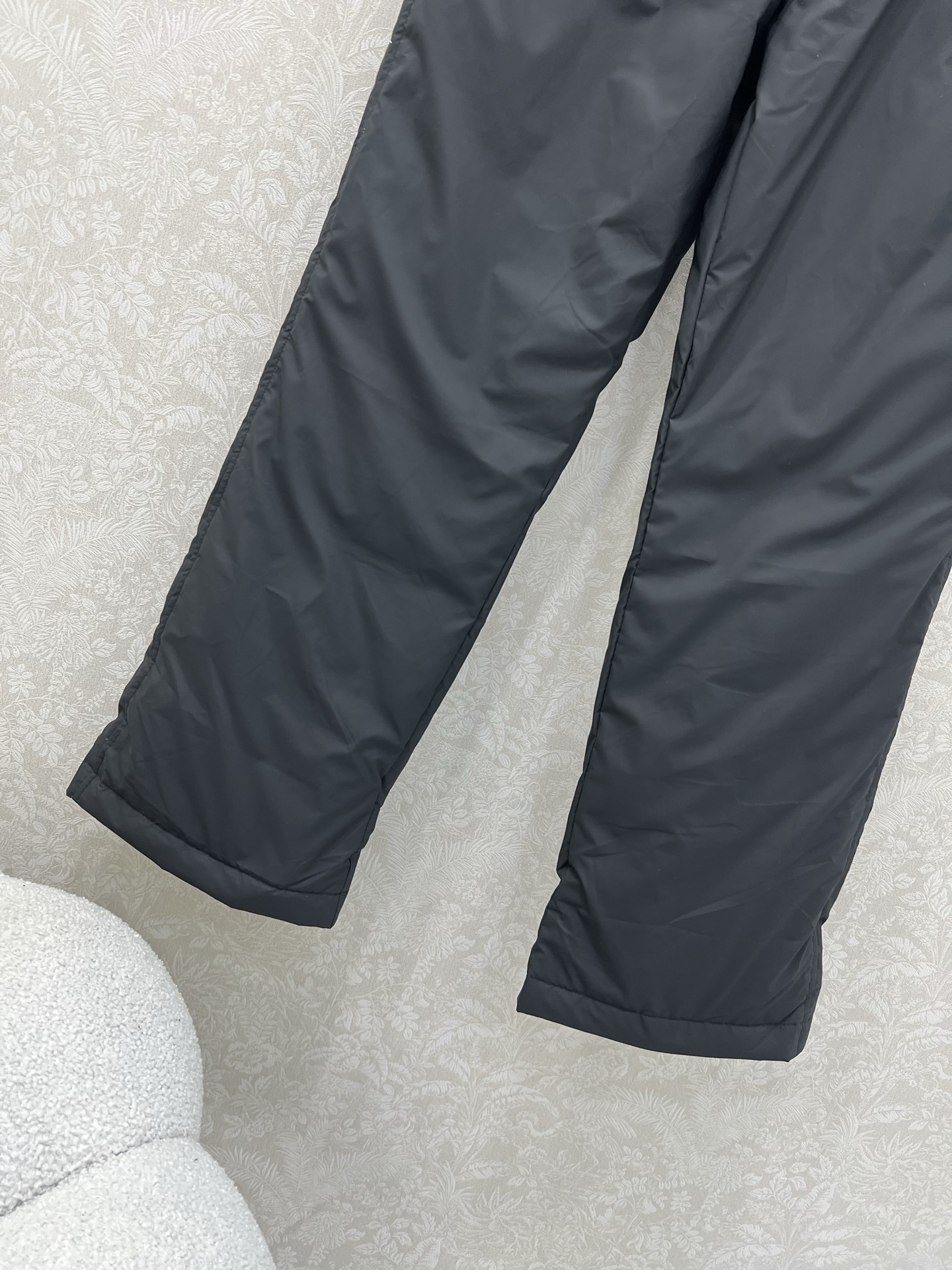 🔥🔥Chan*l 25秋冬新款coco滑雪系列！保暖度爆棚的运动休闲羽绒裤，定制五金 菱格压线口袋。后腰