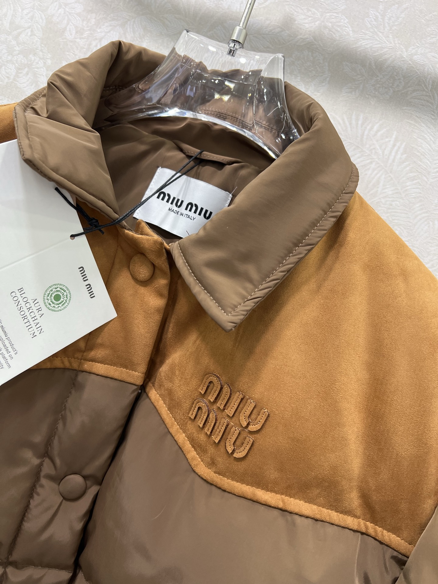 🔥🔥miumi*25全新版本出货啦 新款麂皮绒拼羽绒服 90白鹅绒 整件拼接做麂皮绒与防风防水材质搭配质