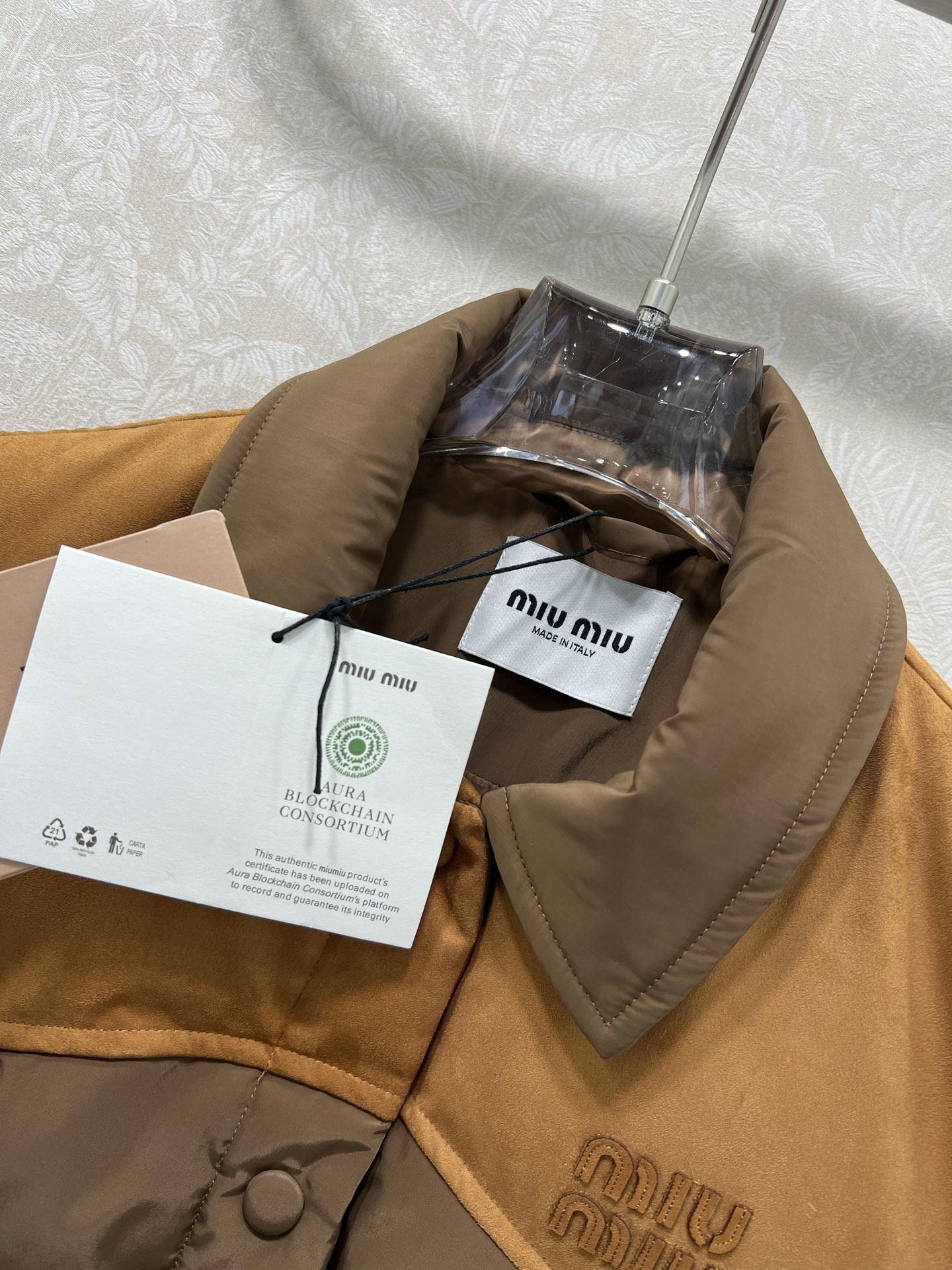 🔥🔥miumi*25全新版本出货啦 新款麂皮绒拼羽绒服马甲 90白鹅绒 整件拼接做麂皮绒与防风防水材质搭