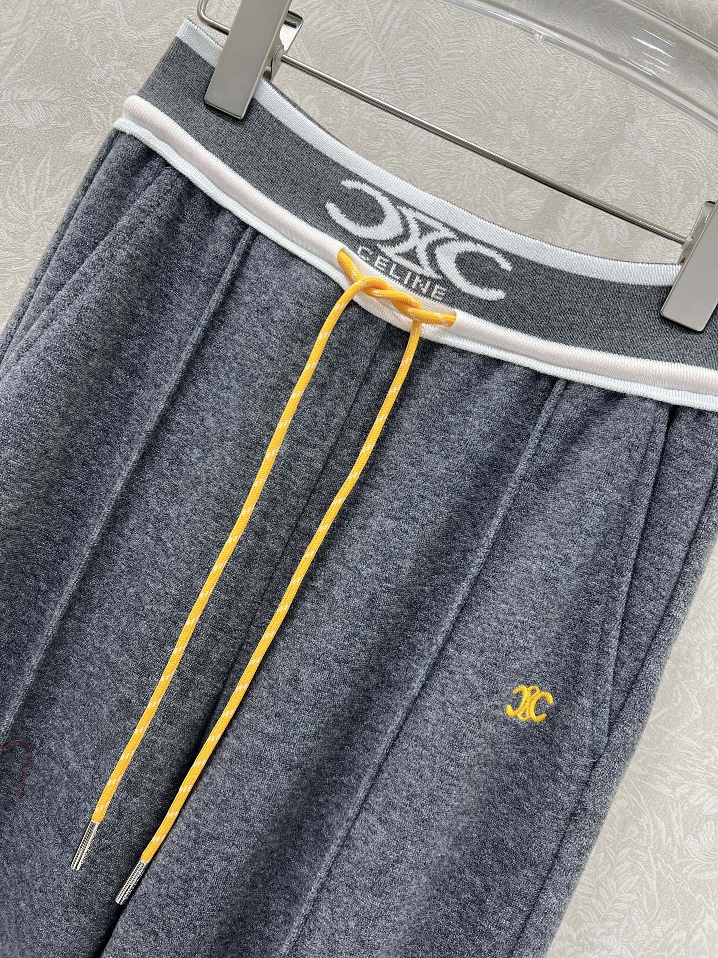 🔥🔥celin* 25新款腰头字母弹力织带净色阔腿长裤 腰头撞色logo弹力织带 裤身凯旋门刺绣装饰 两