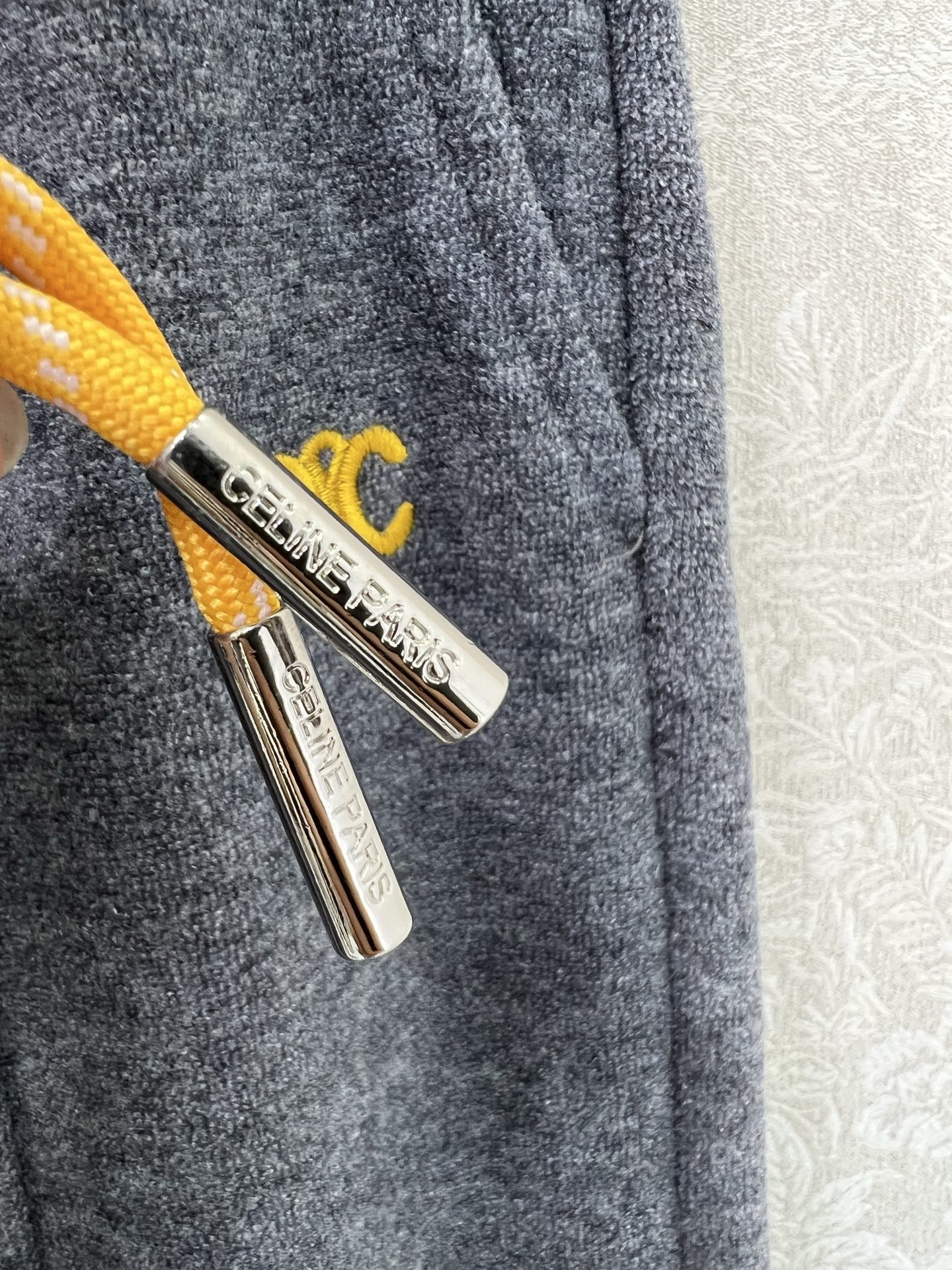 🔥🔥celin* 25新款腰头字母弹力织带净色阔腿长裤 腰头撞色logo弹力织带 裤身凯旋门刺绣装饰 两