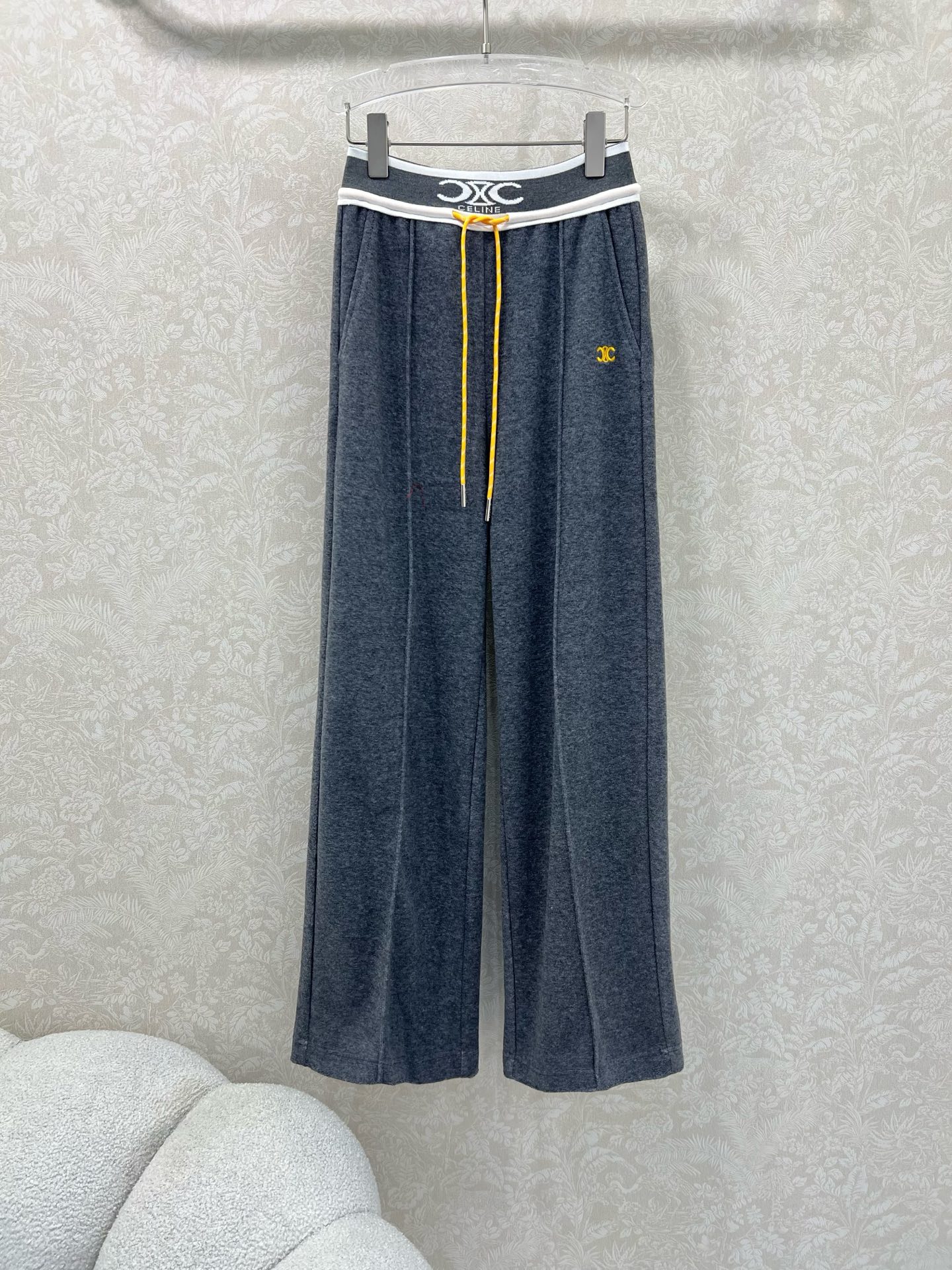 🔥🔥celin* 25新款腰头字母弹力织带净色阔腿长裤 腰头撞色logo弹力织带 裤身凯旋门刺绣装饰 两