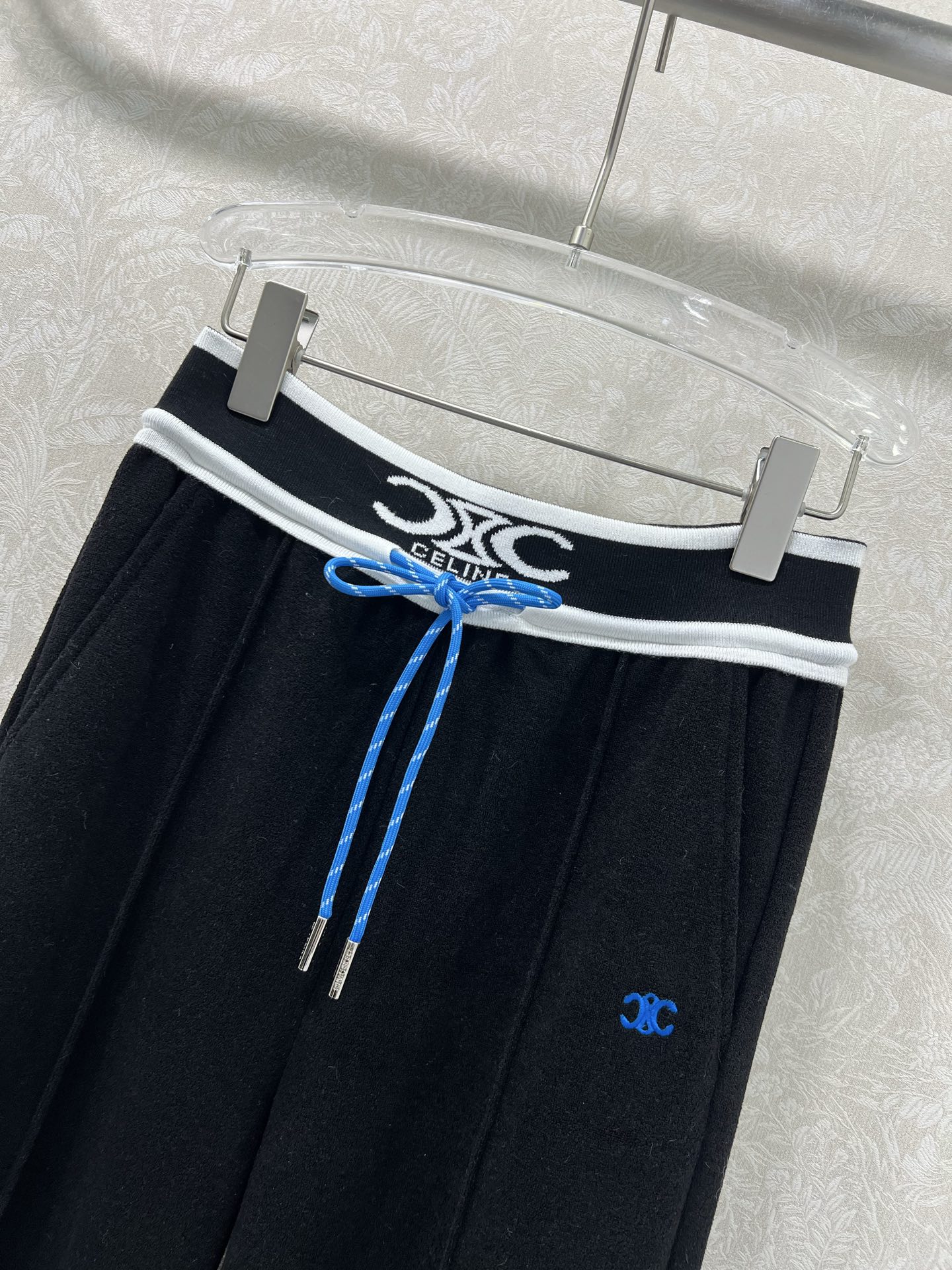 🔥🔥celin* 25新款腰头字母弹力织带净色阔腿长裤 腰头撞色logo弹力织带 裤身凯旋门刺绣装饰 两