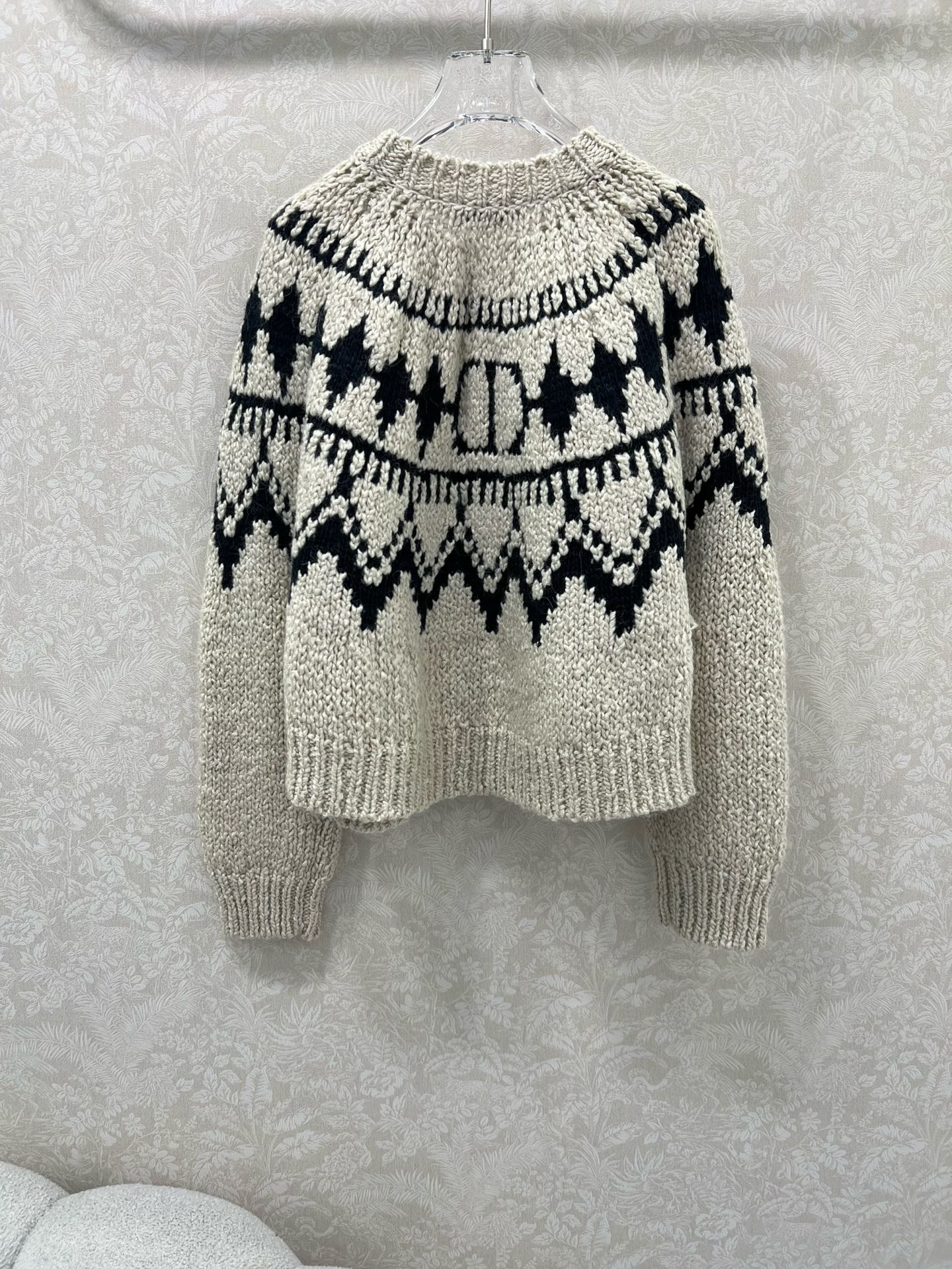 🔥🔥DIO*25新款费尔岛毛衣 圆领罗纹领口 费尔岛提花图案 yb一比一 完美复刻 认准版本。背面CD签