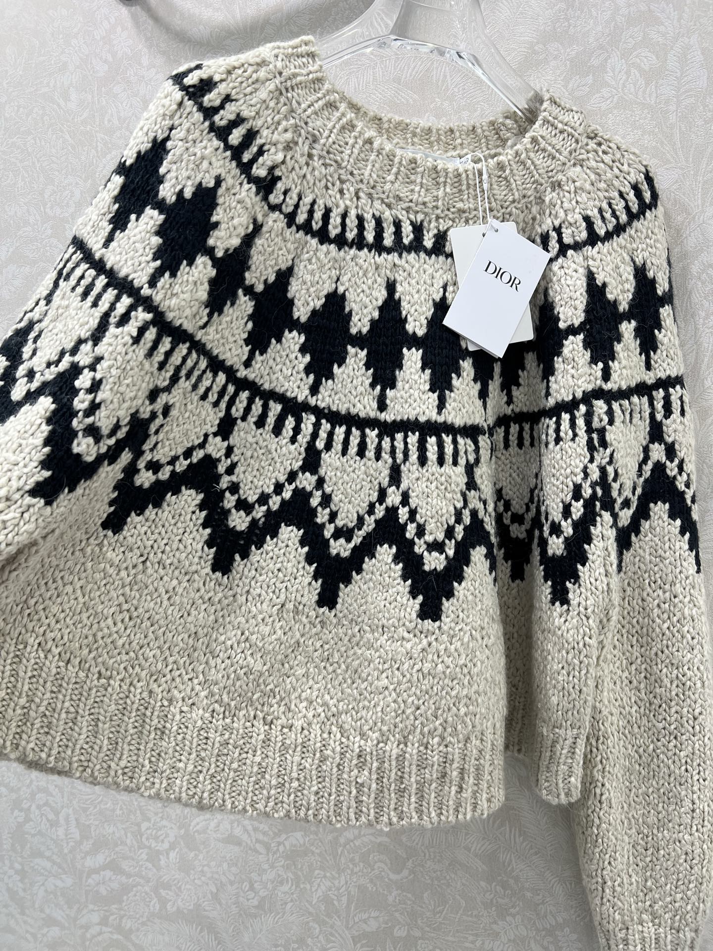 🔥🔥DIO*25新款费尔岛毛衣 圆领罗纹领口 费尔岛提花图案 yb一比一 完美复刻 认准版本。背面CD签