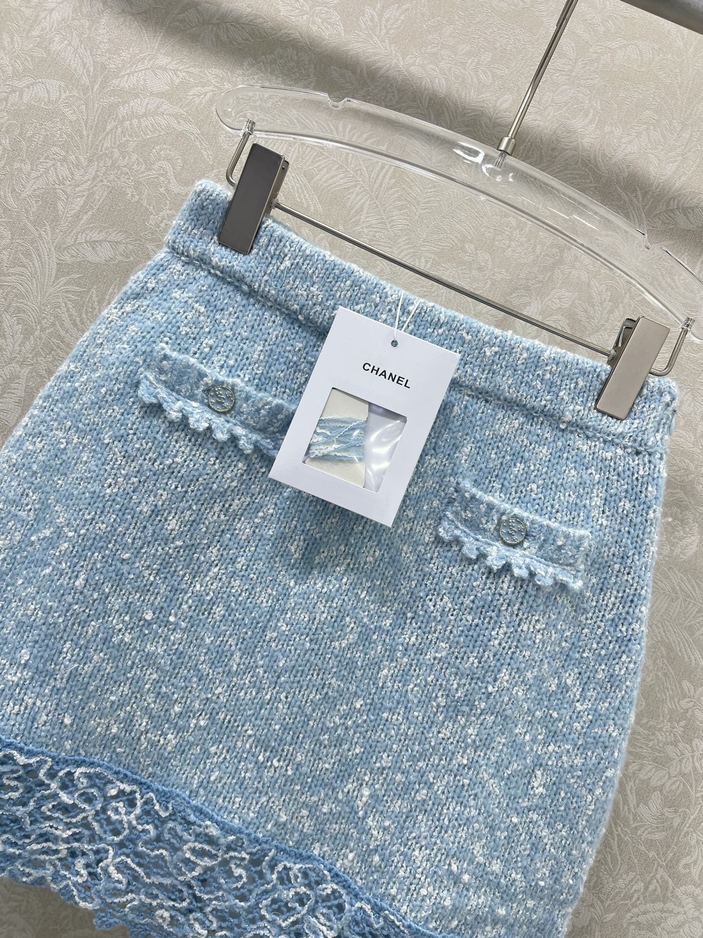 🔥🔥Chane*25新款绣花花边针织短裙 羊驼毛混纺材质 柔软舒适 触感细腻有质感 蕾丝花边甜美温柔马卡