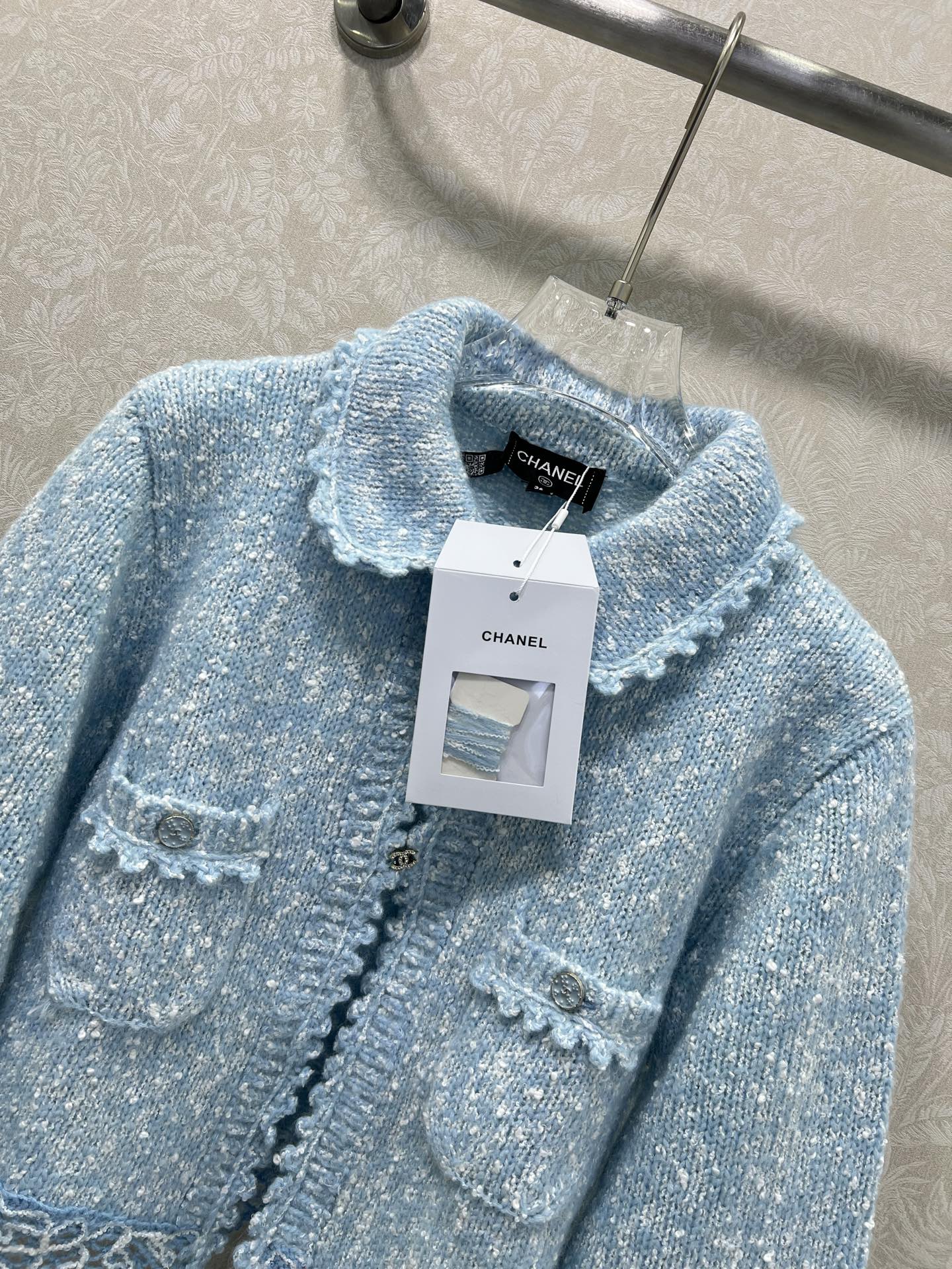 🔥🔥Chane*25新款绣花花边针织开衫 小香娃娃领花边开衫 羊驼毛混纺材质 柔软舒适 触感细腻有质感 