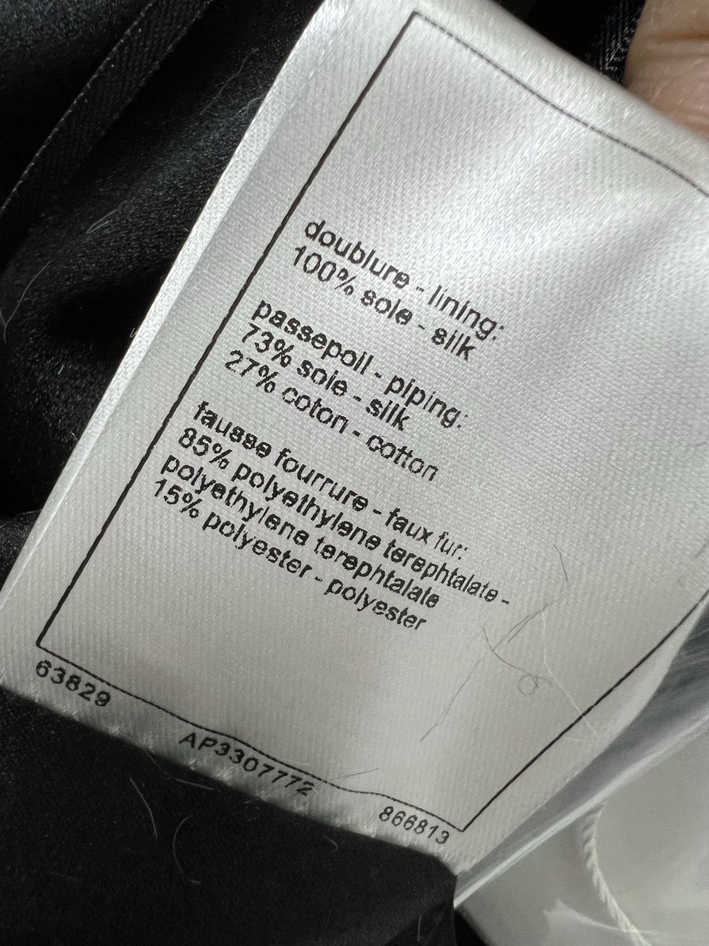 🔥🔥Chane*25新款coco滑雪🎿系列#定制YB进口丝毛材质，整件轻盈保暖，立领拉链，通体珠片水钻双