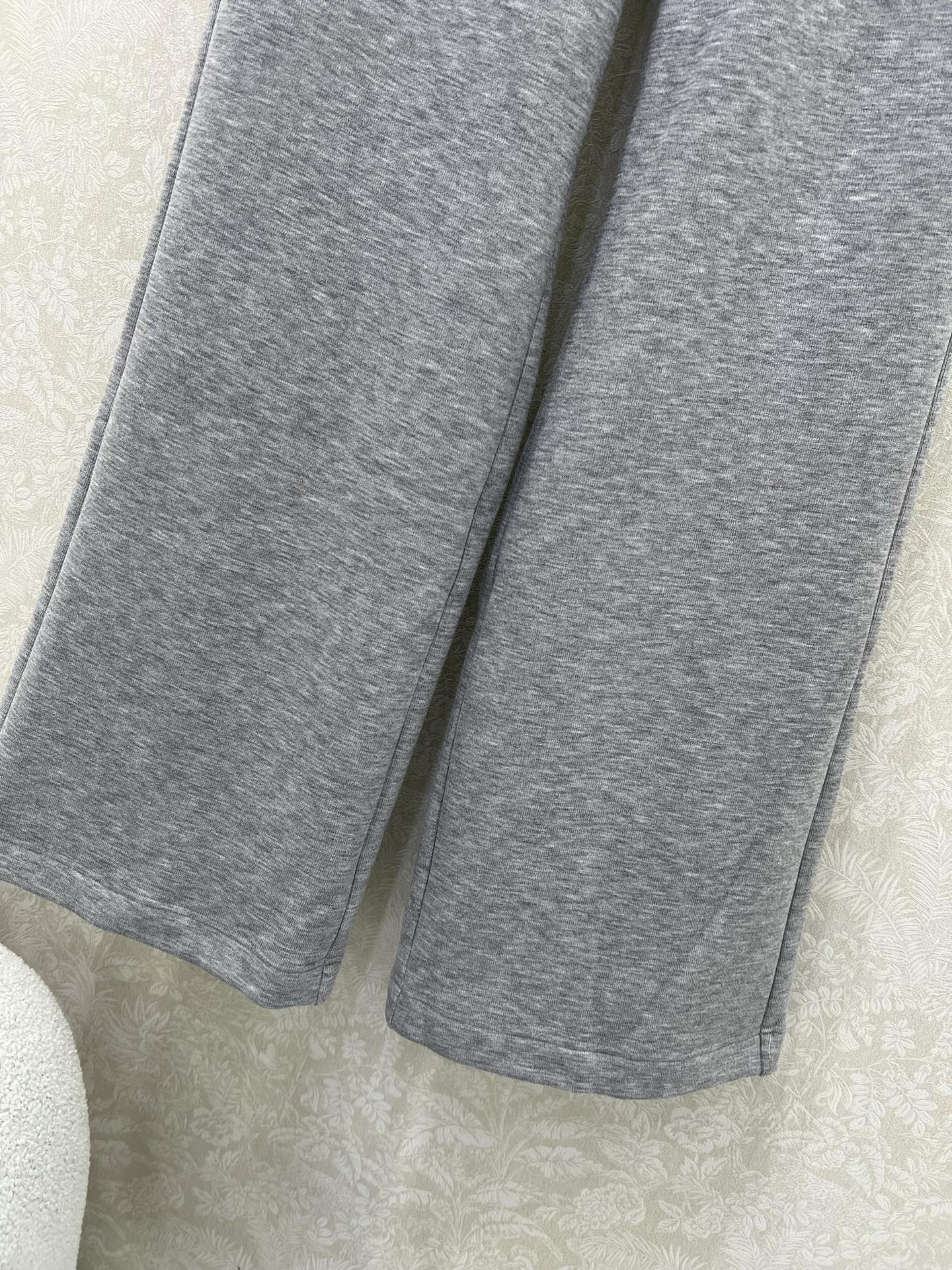 🔥🔥DIO* 25新款加绒腰头字母弹力织带净色阔腿长裤 腰头撞色logo弹力织带 整体计拉长人体比例 休