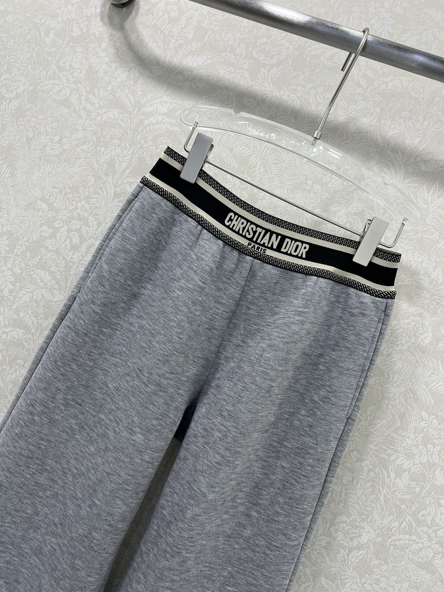 🔥🔥DIO* 25新款加绒腰头字母弹力织带净色阔腿长裤 腰头撞色logo弹力织带 整体计拉长人体比例 休