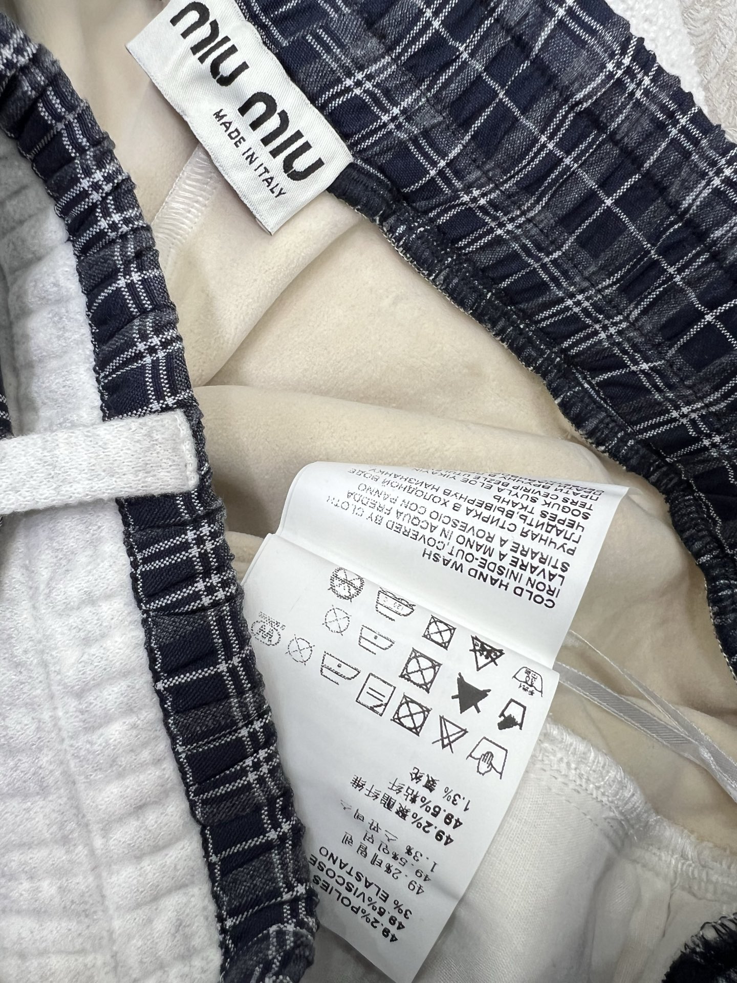 🔥🔥MIUMI* 25新款加绒搭配丝巾净色阔腿长裤 腰头抽绳阔腿设计拉长人体比例 侧边miu贴标 休闲直