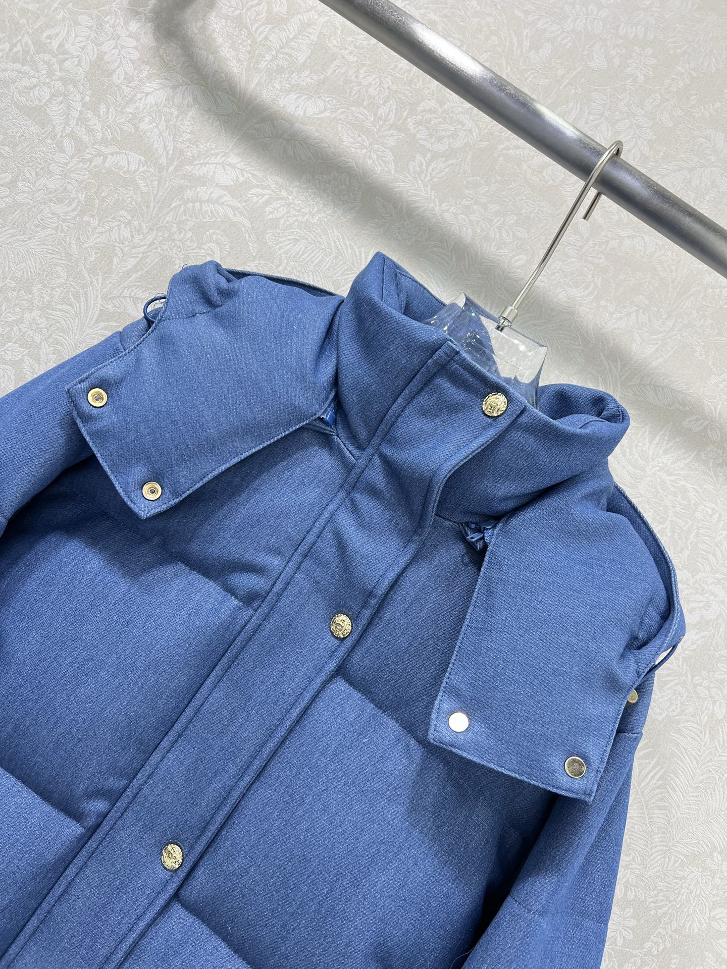 🔥🔥CHANE* 25新款牛仔可拆卸连帽羽绒服 90白鸭绒 牛仔单宁系列 连帽袖子后背Logo刺绣 定制