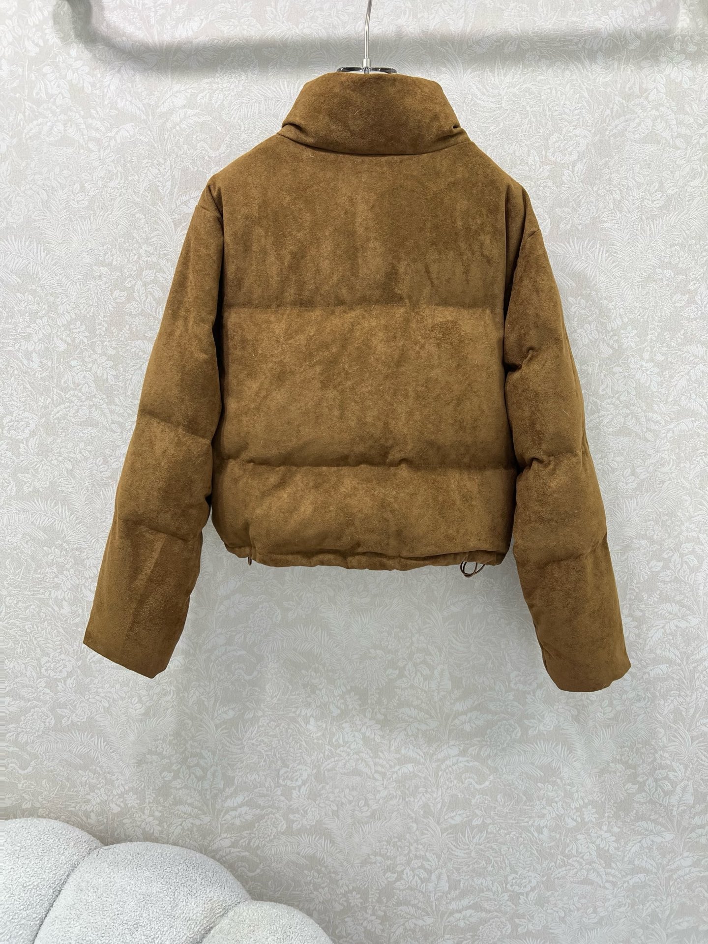 🔥🔥celin*25新款麂皮绒羽绒服 90白鹅绒 整件麂皮绒美拉德色调质感超级无敌高级！立体剪裁版型对身