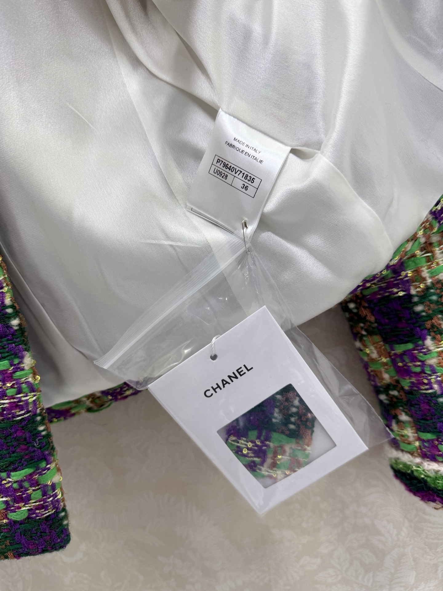 🔥🔥Chan*l 25新款编织立领洋装外套 进口粗纺羊毛呢材质。百分百真丝内衬。粗花条纹毛呢面料打造名媛