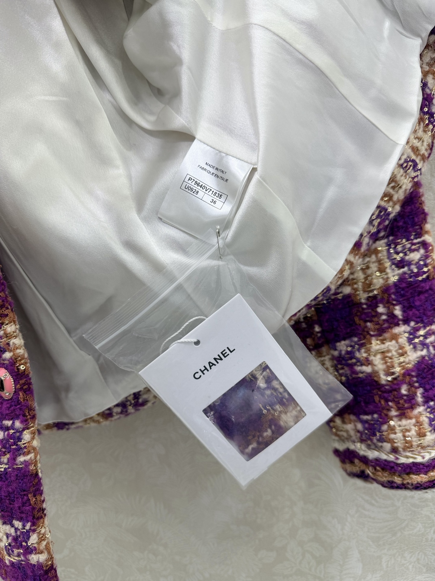 🔥🔥Chan*l 25新款编织立领洋装外套 进口粗纺羊毛呢材质。百分百真丝内衬。粗花条纹毛呢面料打造名媛