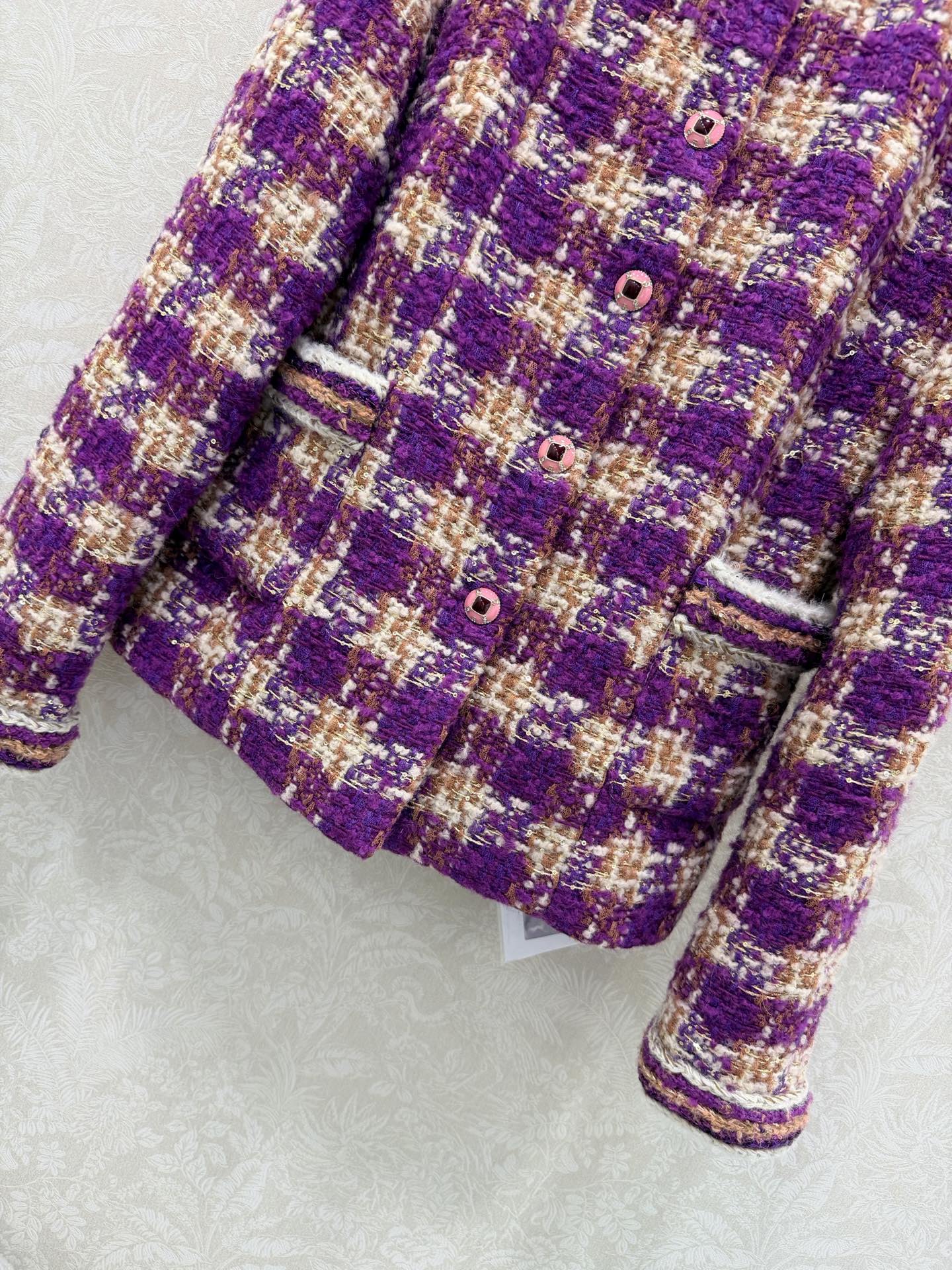 🔥🔥Chan*l 25新款编织立领洋装外套 进口粗纺羊毛呢材质。百分百真丝内衬。粗花条纹毛呢面料打造名媛