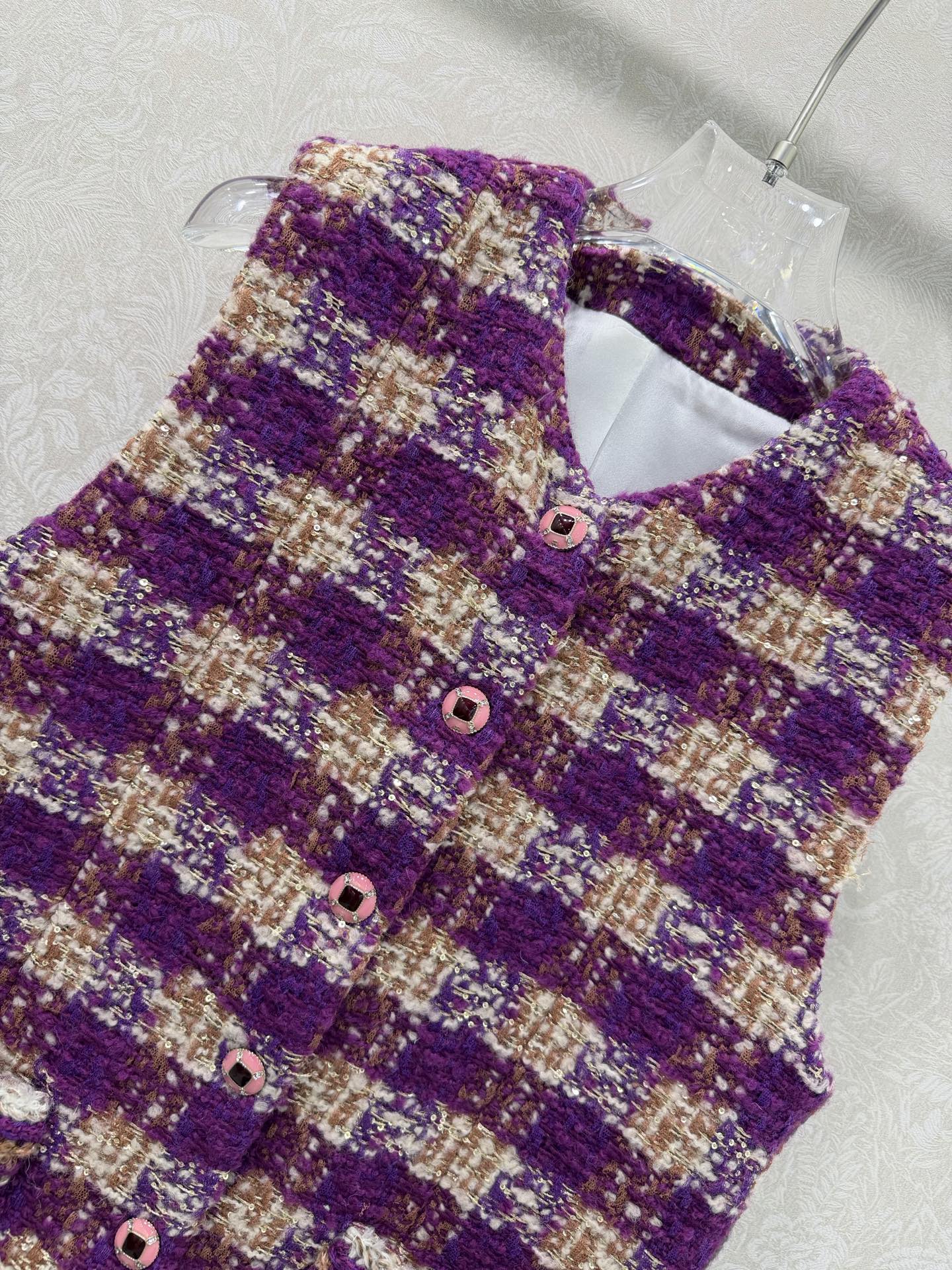 🔥🔥Chan*l 25新款编织立领洋装马甲外套。进口粗纺羊毛呢材质。百分百真丝内衬。粗花条纹毛呢面料打造