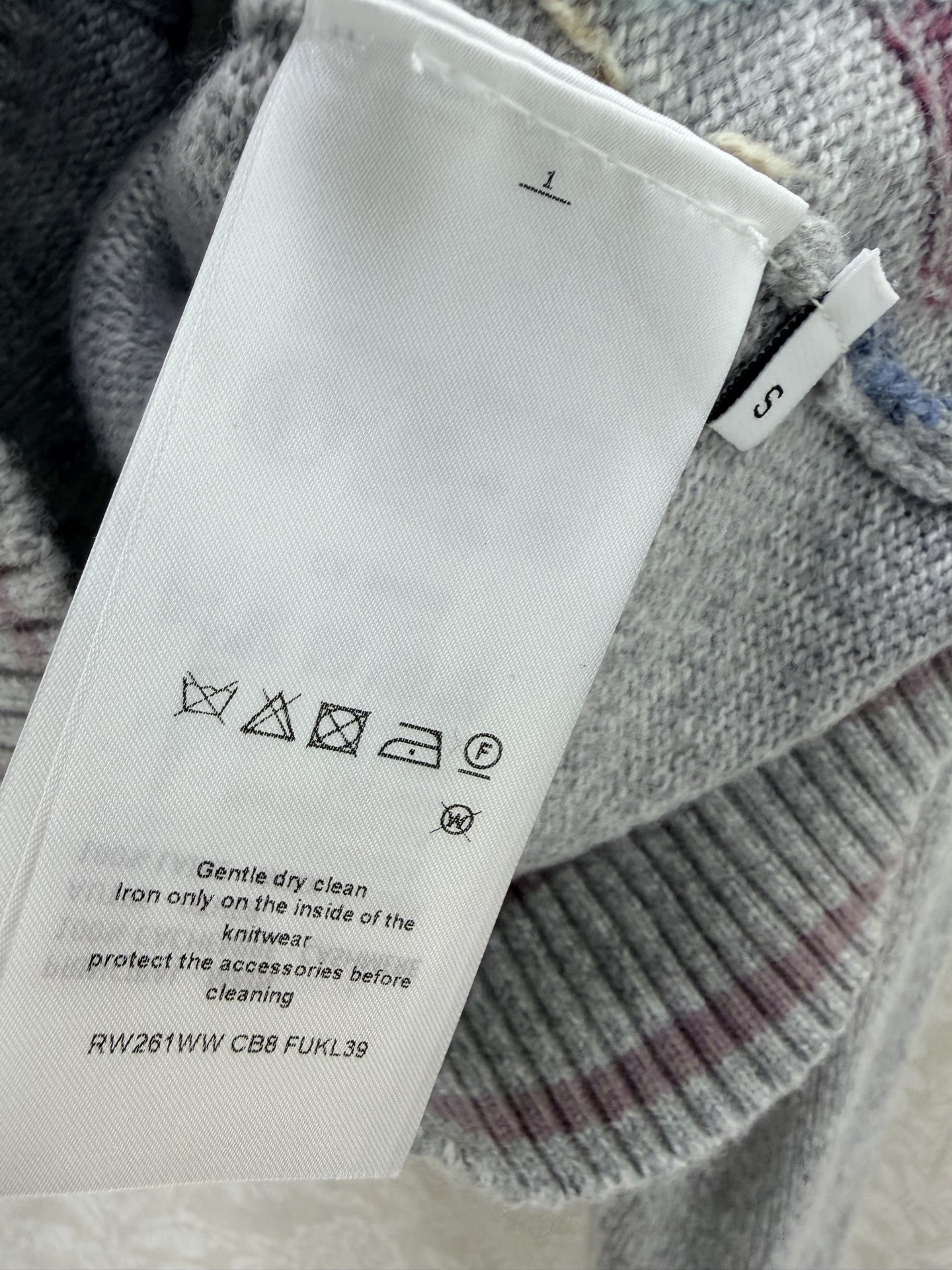 🔥🔥Louis Vuitto*25新款滑雪系列Monogram重工立体刺绣logo菱格配色提花毛衣！羊绒