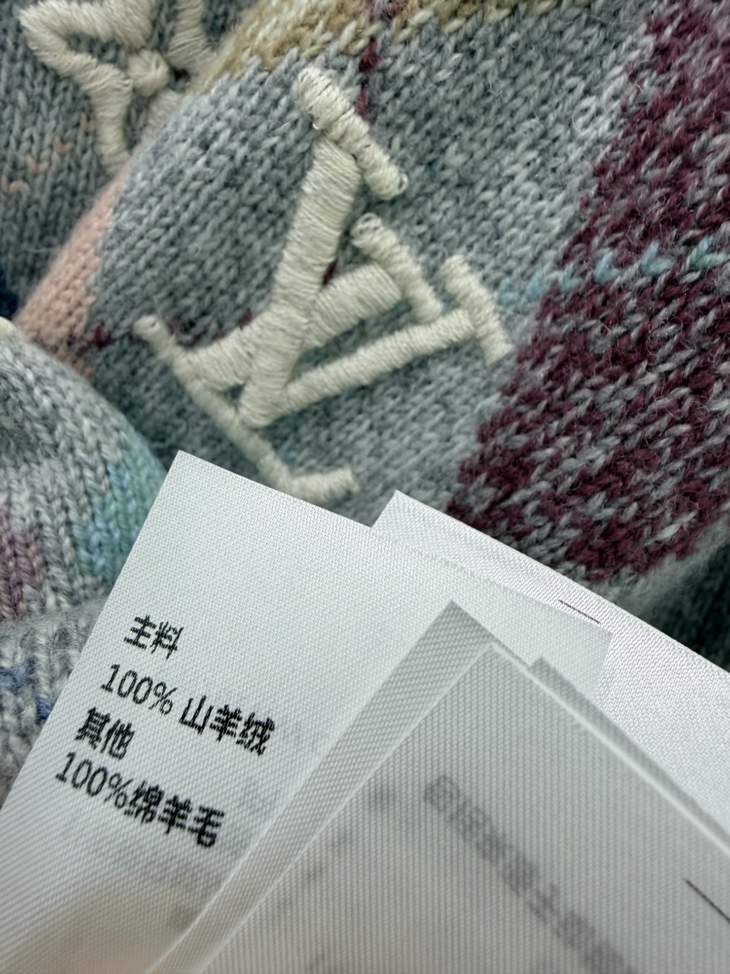 🔥🔥Louis Vuitto*25新款滑雪系列Monogram重工立体刺绣logo菱格配色提花毛衣！羊绒