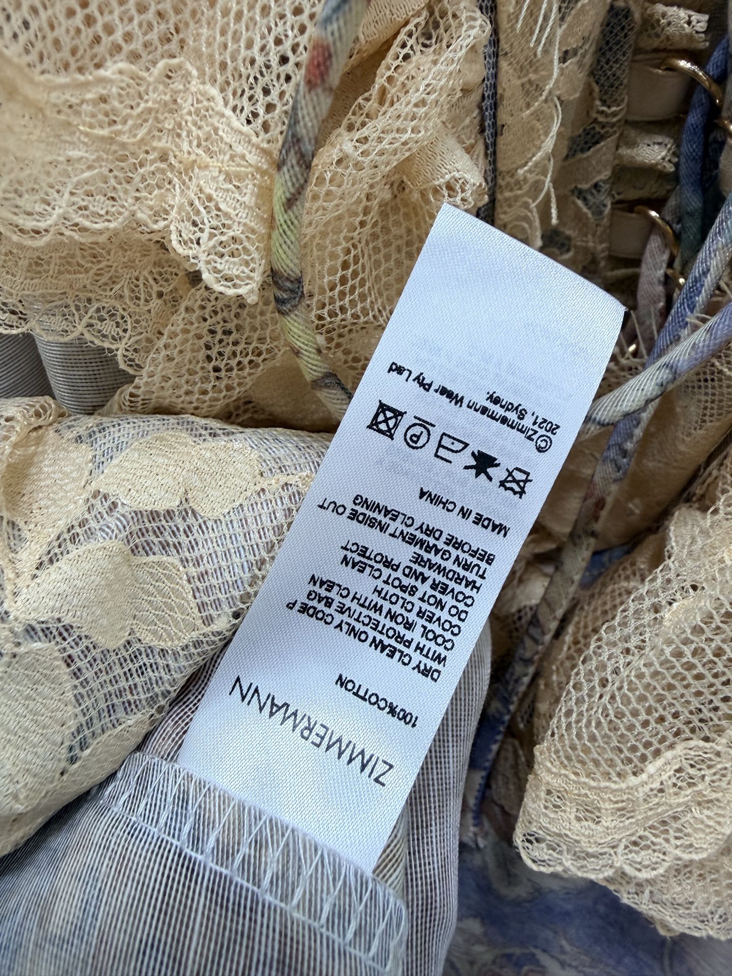 🔥🔥zimmerm*26新款v领绑带荷叶袖口蕾丝连衣裙 (长款)超重工艺来袭！整件定制水溶花蕾丝！完美复