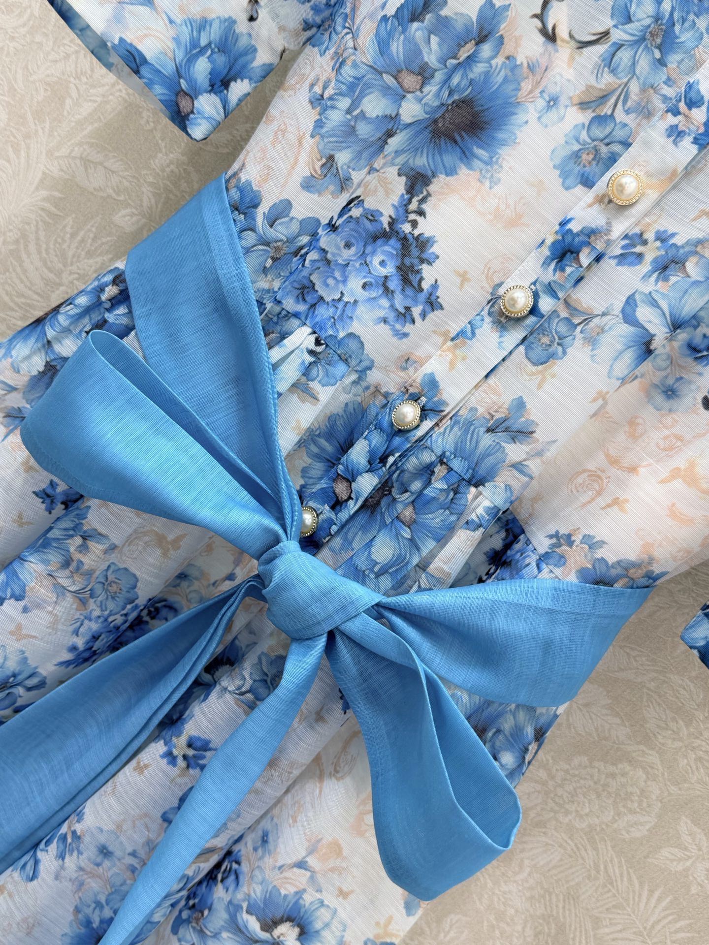 🔥🔥Zimmerman*兹/默曼26新款短袖连衣裙 小立领泡泡袖定位花长款连衣裙👗 选用亚麻面料制成，采