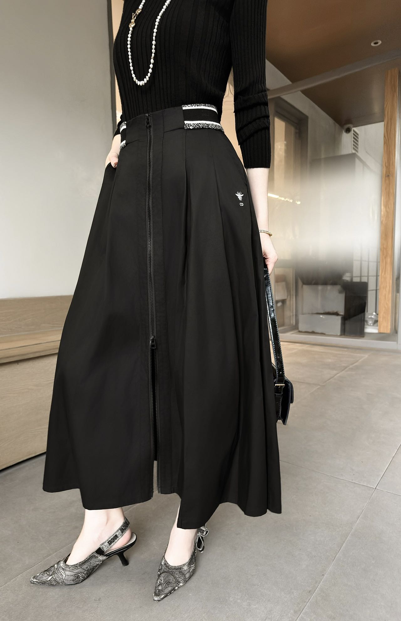 NO:689500,Model upper body picture, Dior-clothing, dior,19860909模特上身图,迪奥-服装,dior,,Women's clothing