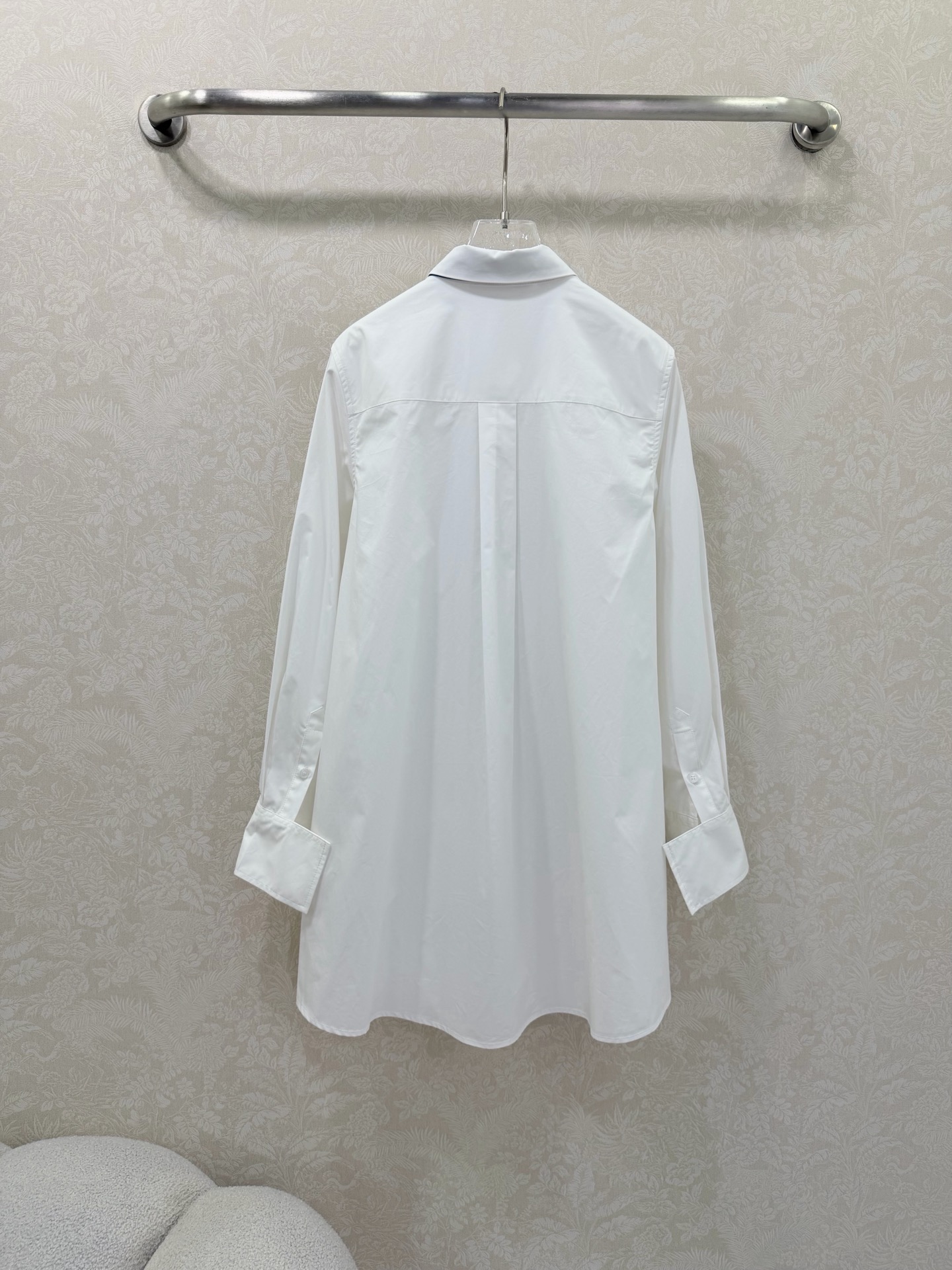 🔥🔥Celin*26新款丝巾长款衬衣裙 进口斜纹全棉材质 舒适细腻 透气十足 通体素色百搭耐看 饰以印花