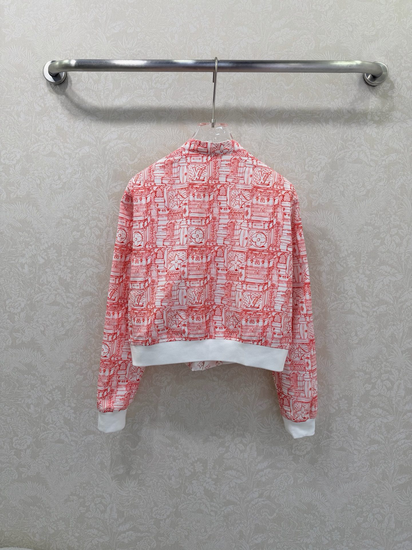 🔥🔥LOUIS VUITT*N路易/威登26早春新款双面可穿夹克外套 红色涂鸦➕粉色马卡龙色系经典老花的
