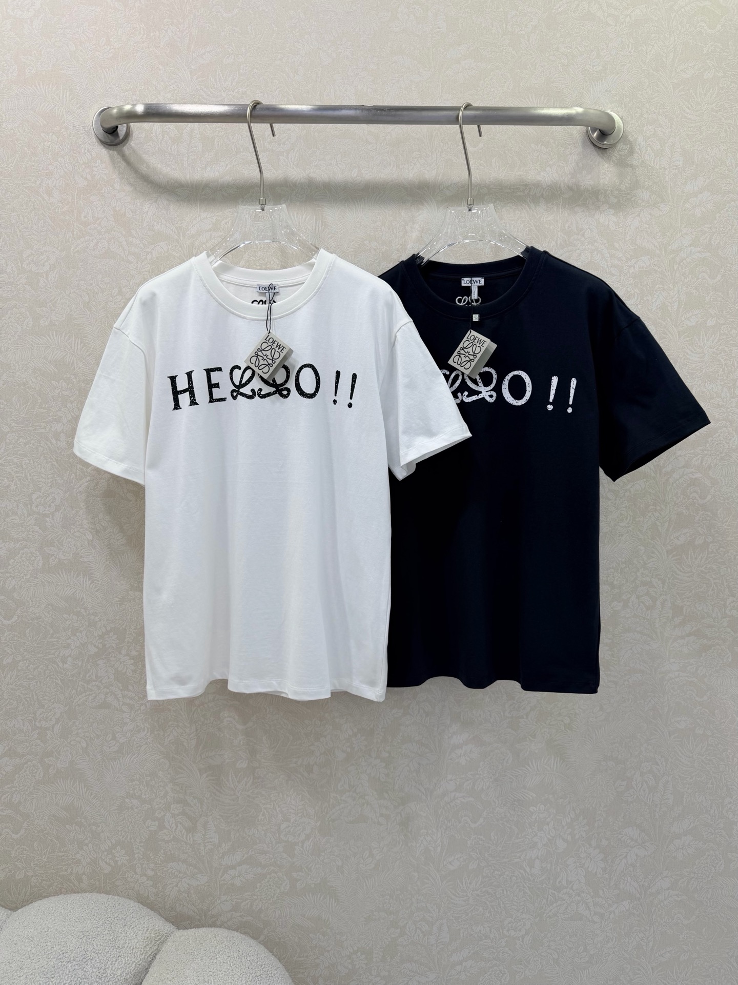🔥🔥LOEW* 26早春新款Hello!短袖T恤 高版出品！高弹纯棉面料软而不塌，早春单穿叠穿都能衬出利